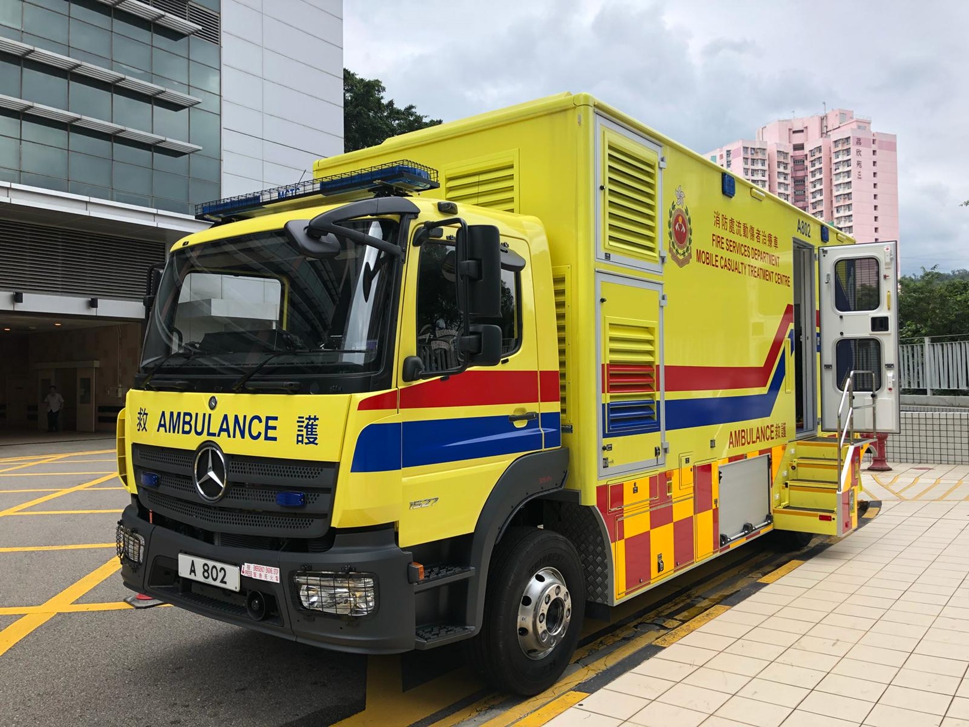 消防處新流動傷者治療車曝光下半年起救護新車均用黃色 消防處新流動傷者治療車曝光下半年起救護新車均用黃色