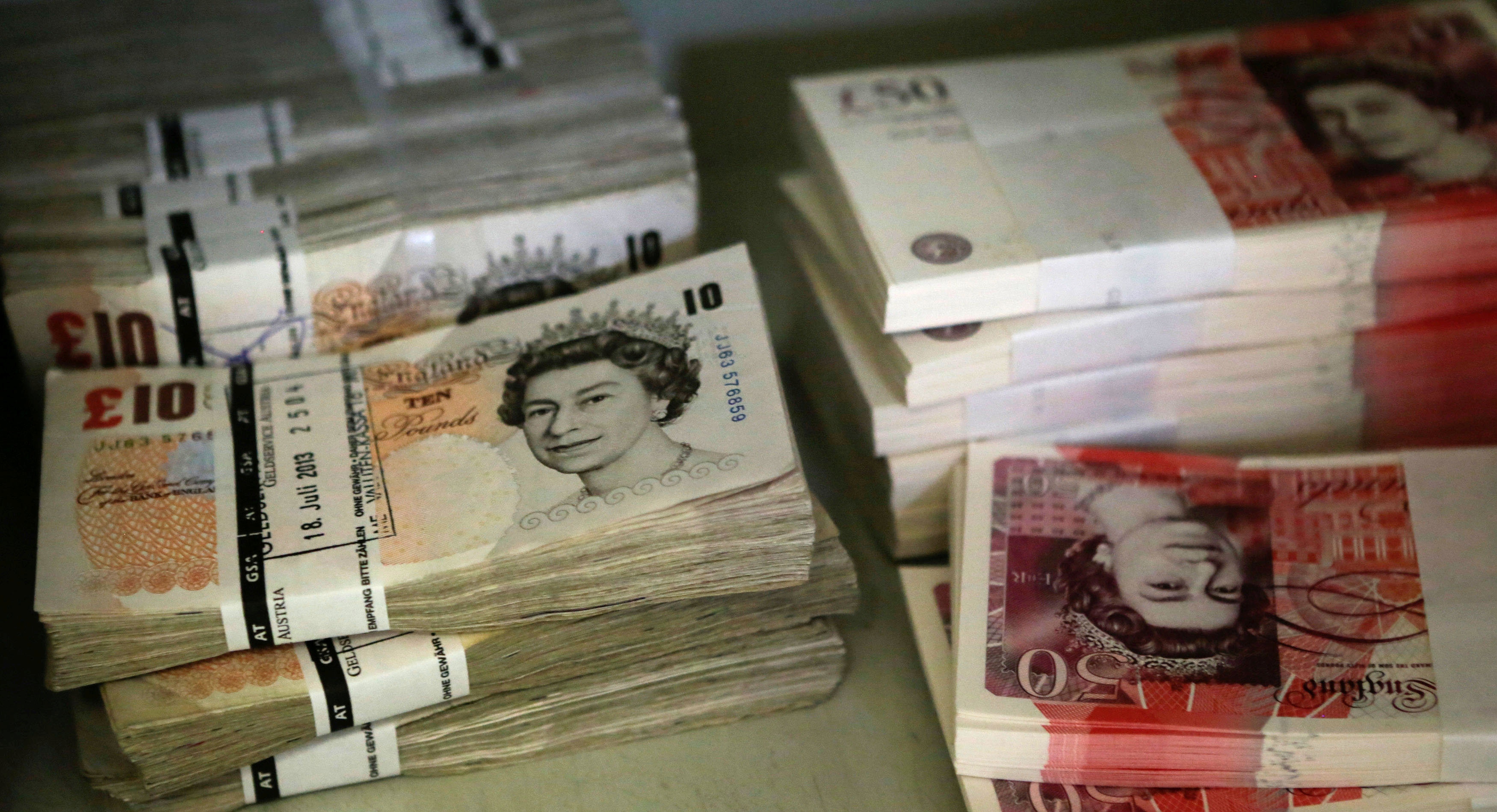 脫歐公投後英鎊貶值　免稅品銷售增7%　中國客「以量取勝」