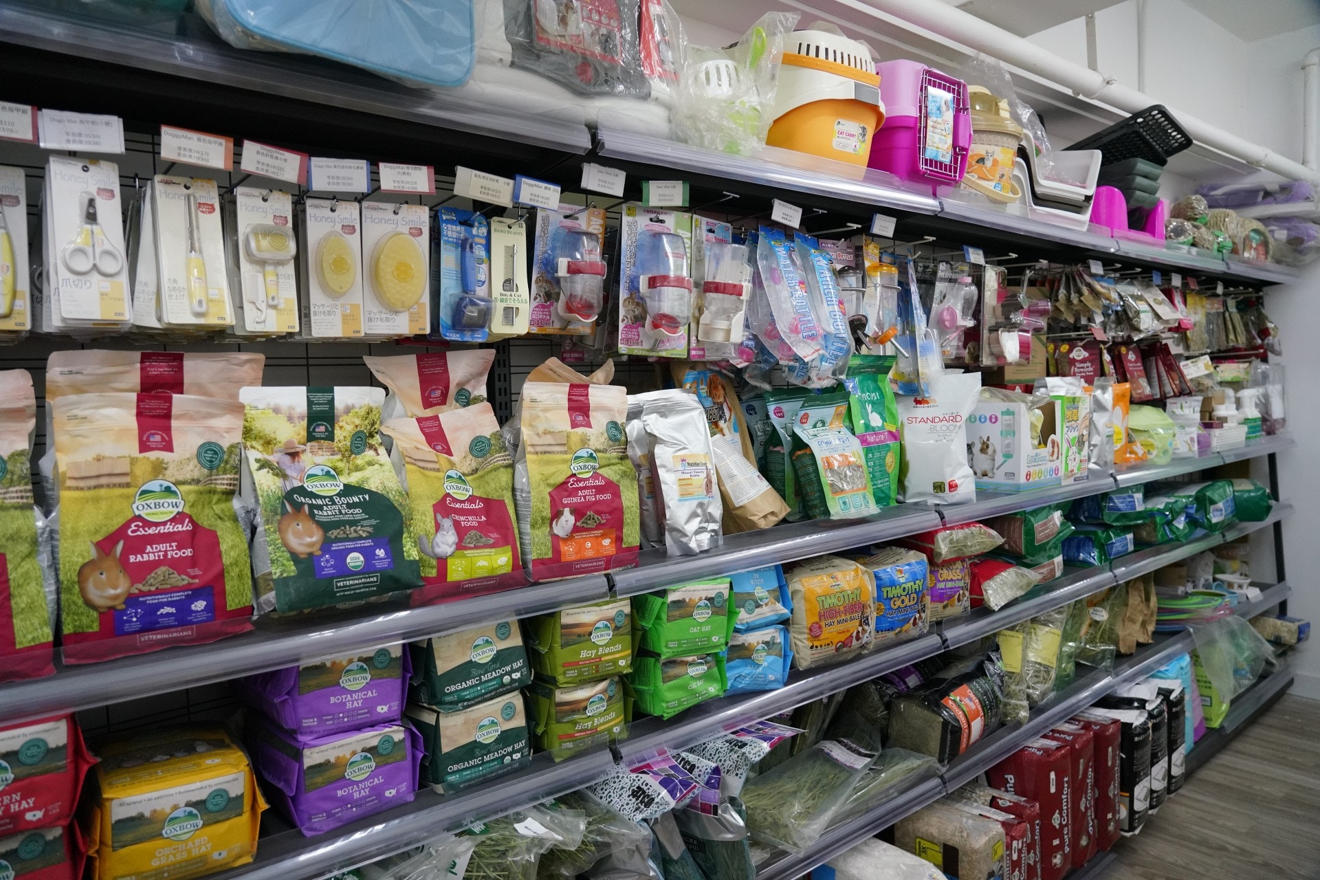 場內亦有售賣兔兔用品。（植加祐攝）