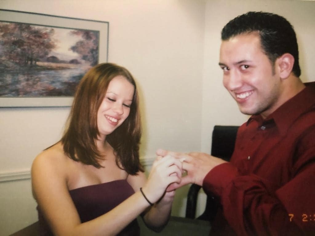 扎克近日再上傳和克里斯托的結婚照。（facebook「Zach Kincaid」圖片）