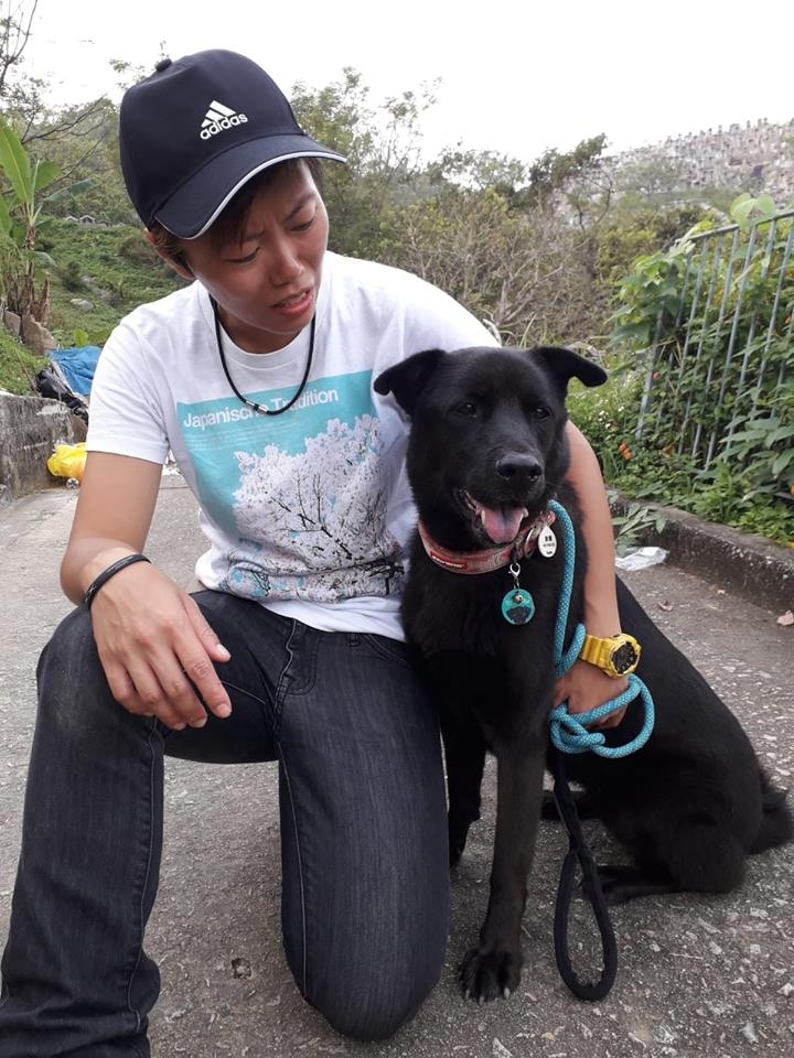 莫小姐今天終於與愛犬「妹妹」團聚。(受訪者提供) 莫小姐今天終於與愛犬「妹妹」團聚。(受訪者提供)