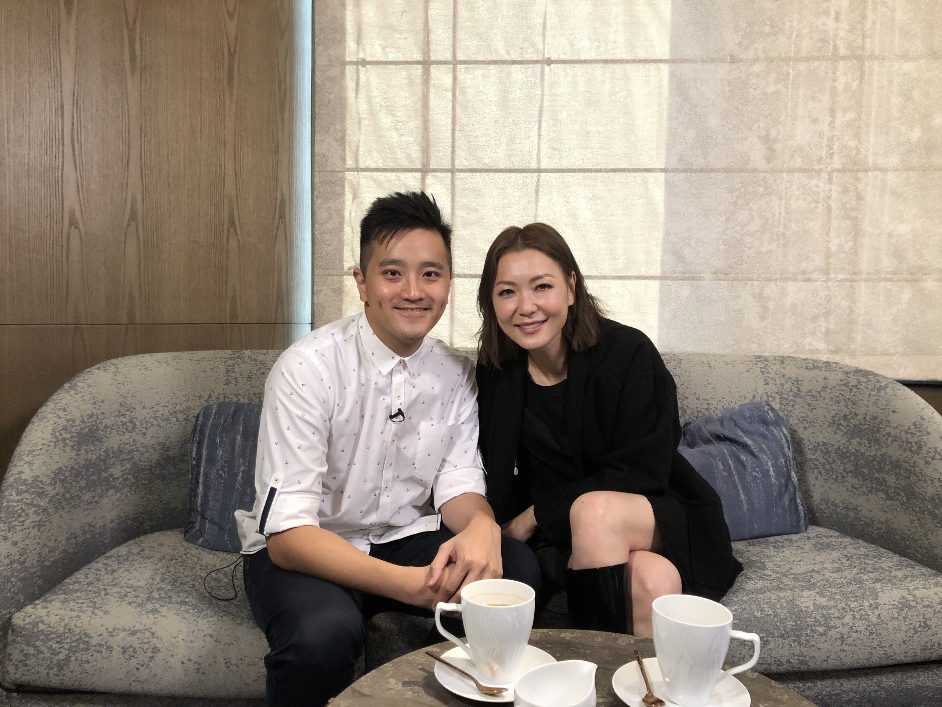 田蕊妮推出第二張唱片,接受許文軒訪問。 田蕊妮推出第二張唱片,接受許文軒訪問。