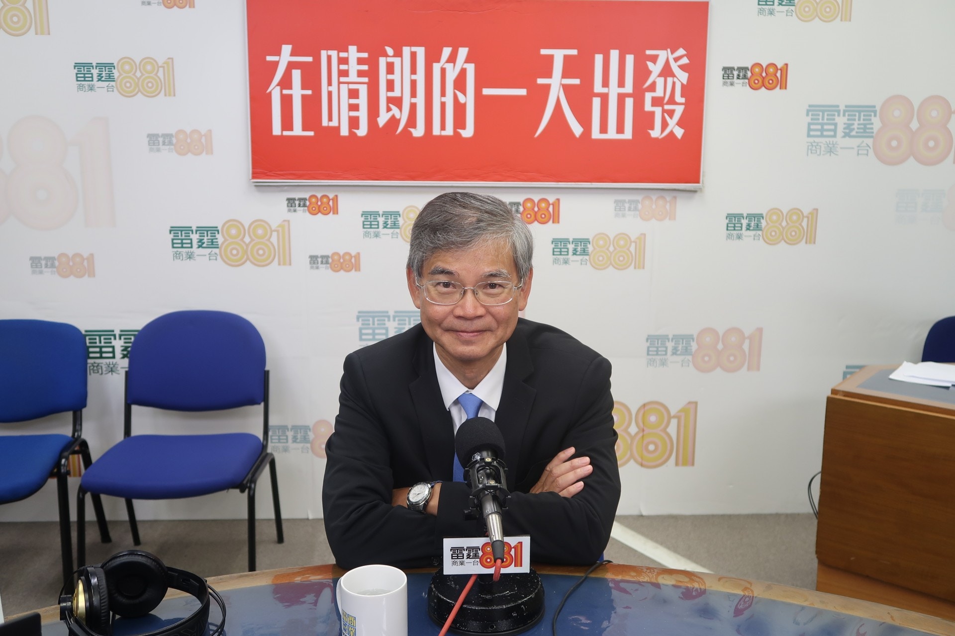 有議員曾向勞福局局長羅致光建議，將方案延至3年「救火」，而當局亦認為「可以討論」，預料最快明日公布「調整」方案。（資料圖片）