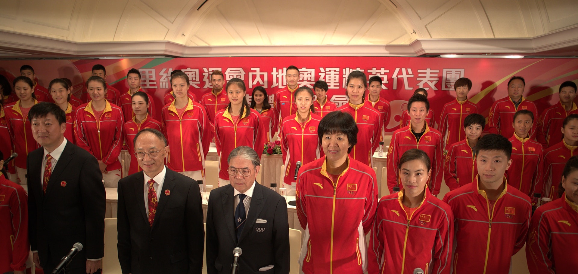 中國訪港運動員下午出席記者會會見傳媒。(余俊亮攝) 中國訪港運動員下午出席記者會會見傳媒。(余俊亮攝)
