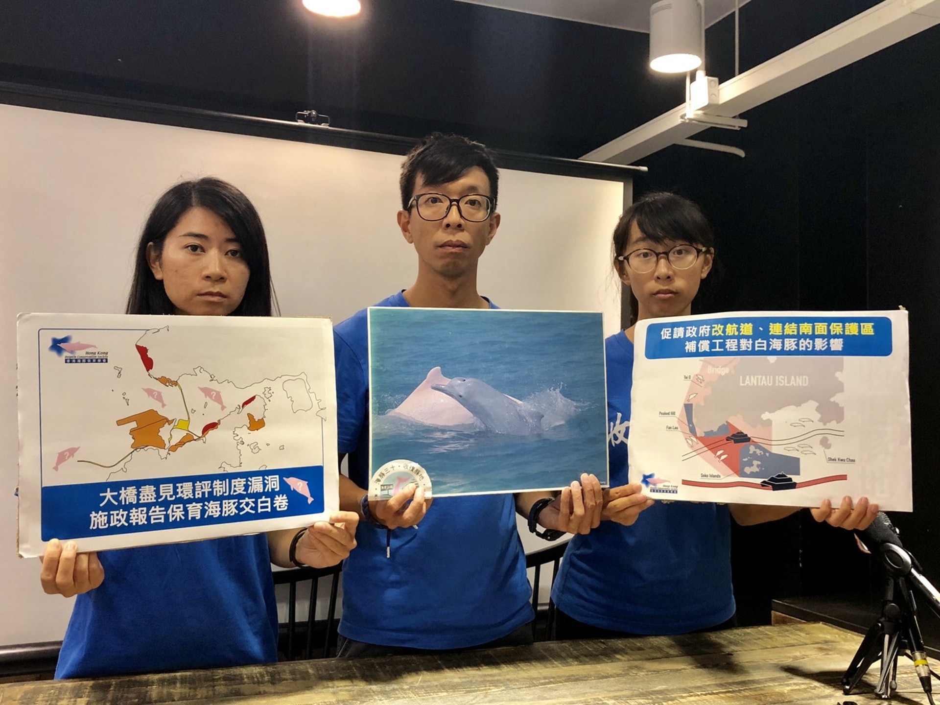 香港海豚保育學會會長鄭家泰(中)。 (資料圖片/勞敏儀攝) 香港海豚保育學會會長鄭家泰(中)。 (資料圖片/勞敏儀攝)