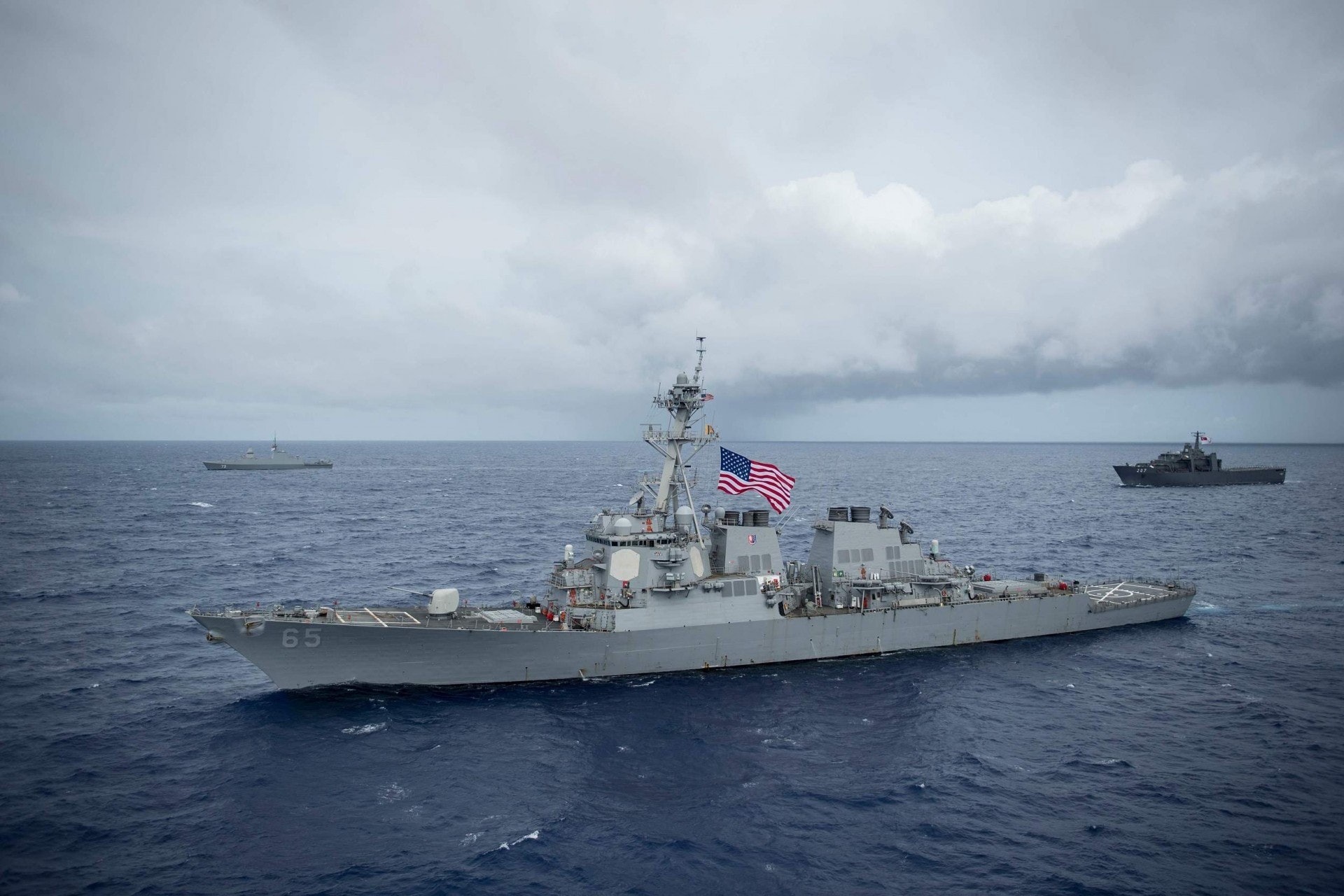 兩艘軍艦時隔三月再航經台海。圖為美軍神盾導彈驅逐艦「班福特號」(視覺中國/資料圖片) 兩艘軍艦時隔三月再航經台海。圖為美軍神盾導彈驅逐艦「班福特號」(視覺中國/資料圖片)