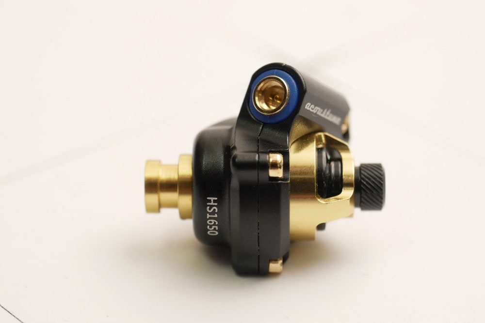 Acoustune HS1650 CU設計華麗低頻搶耳中價玩家首選