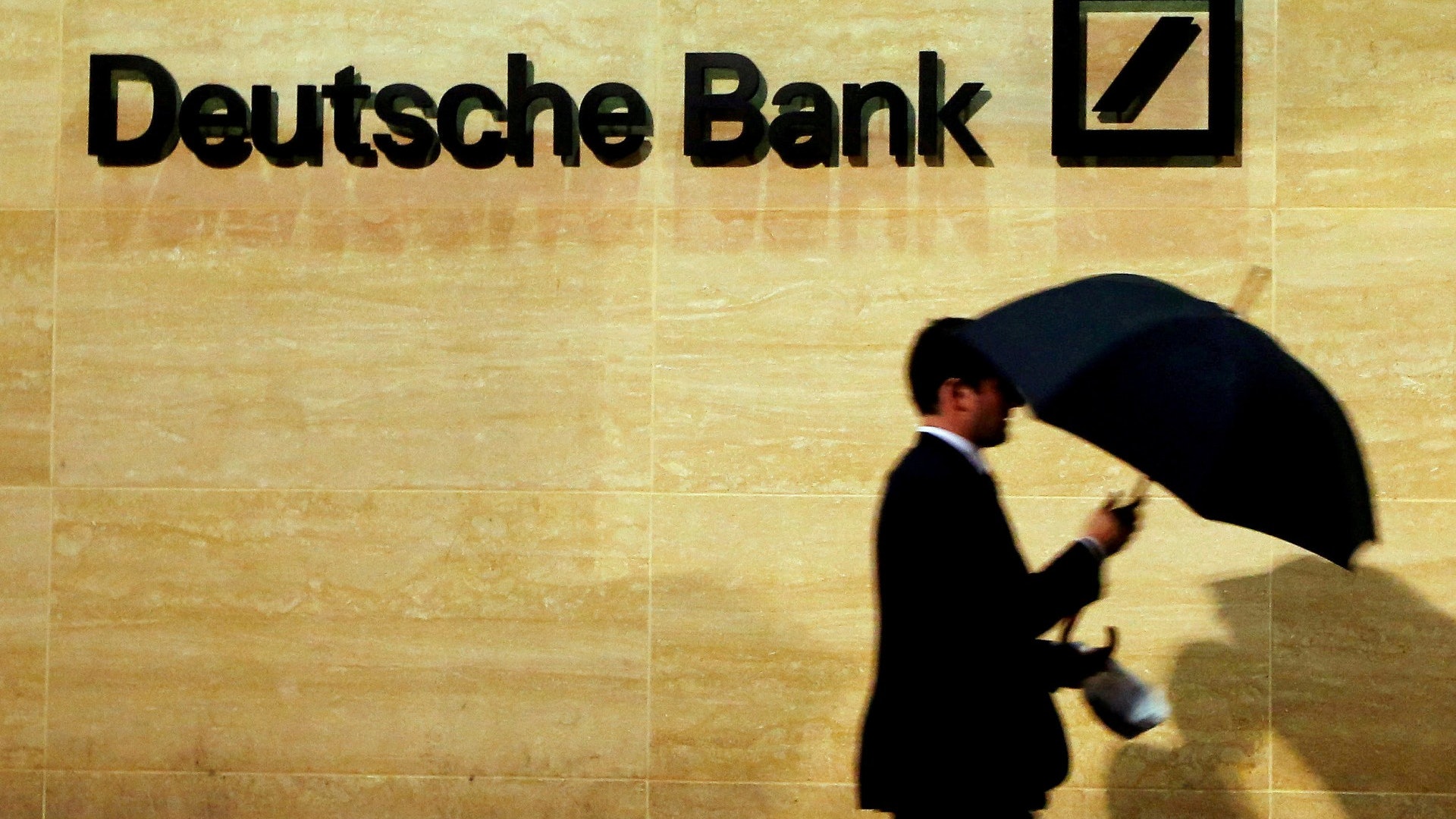 德銀第3季純利大降65% 債券交易收入減少15% 德銀第3季純利大降65% 債券交易收入減少15%