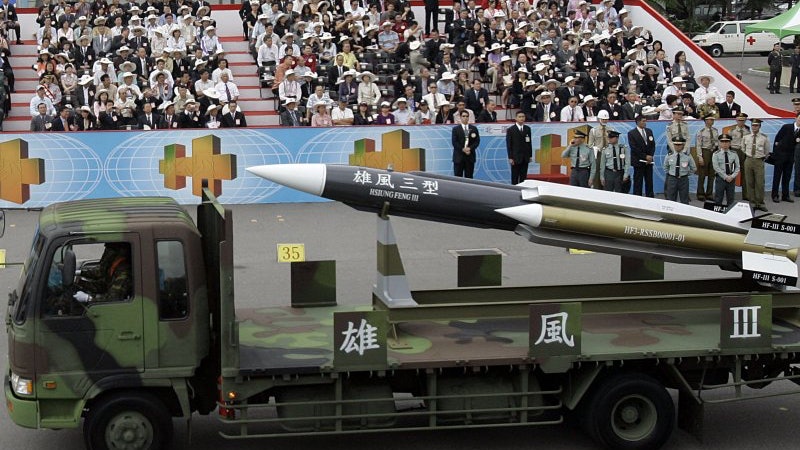 台軍務實防守:棄馬政府「有效嚇阻」論 廢「雲峰飛彈」 研發 台軍務實防守:棄馬政府「有效嚇阻」論 廢「雲峰飛彈」 研發