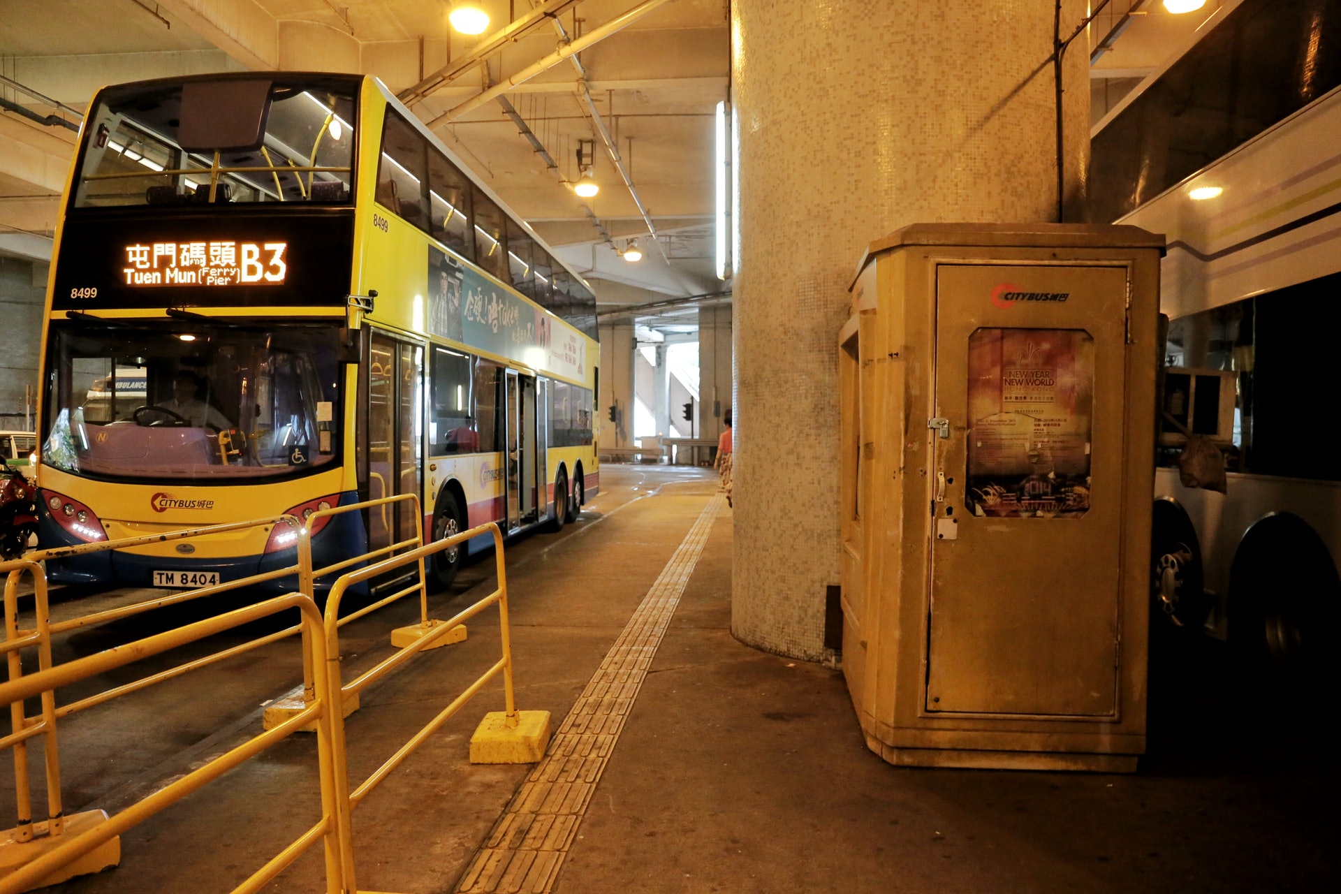 記者今日巡視屯門碼頭巴士總站,並沒有增設流動廁所。 (梁銘康攝) 記者今日巡視屯門碼頭巴士總站,並沒有增設流動廁所。 (梁銘康攝)