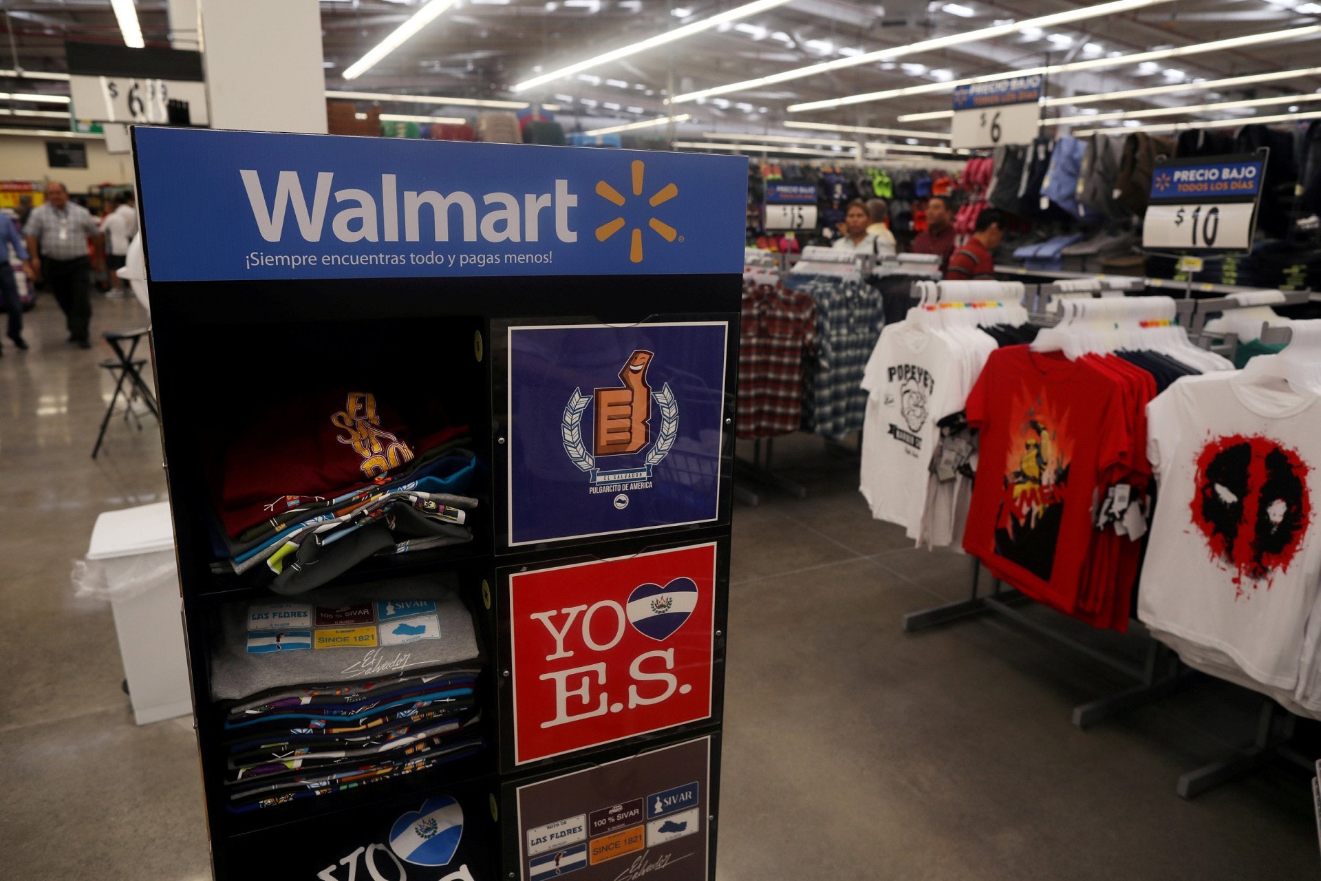 Walmart作為美國零售巨頭,實體店是超級市場加百貨公司混合體的大賣埸。(視覺中國) Walmart作為美國零售巨頭,實體店是超級市場加百貨公司混合體的大賣埸。(視覺中國)