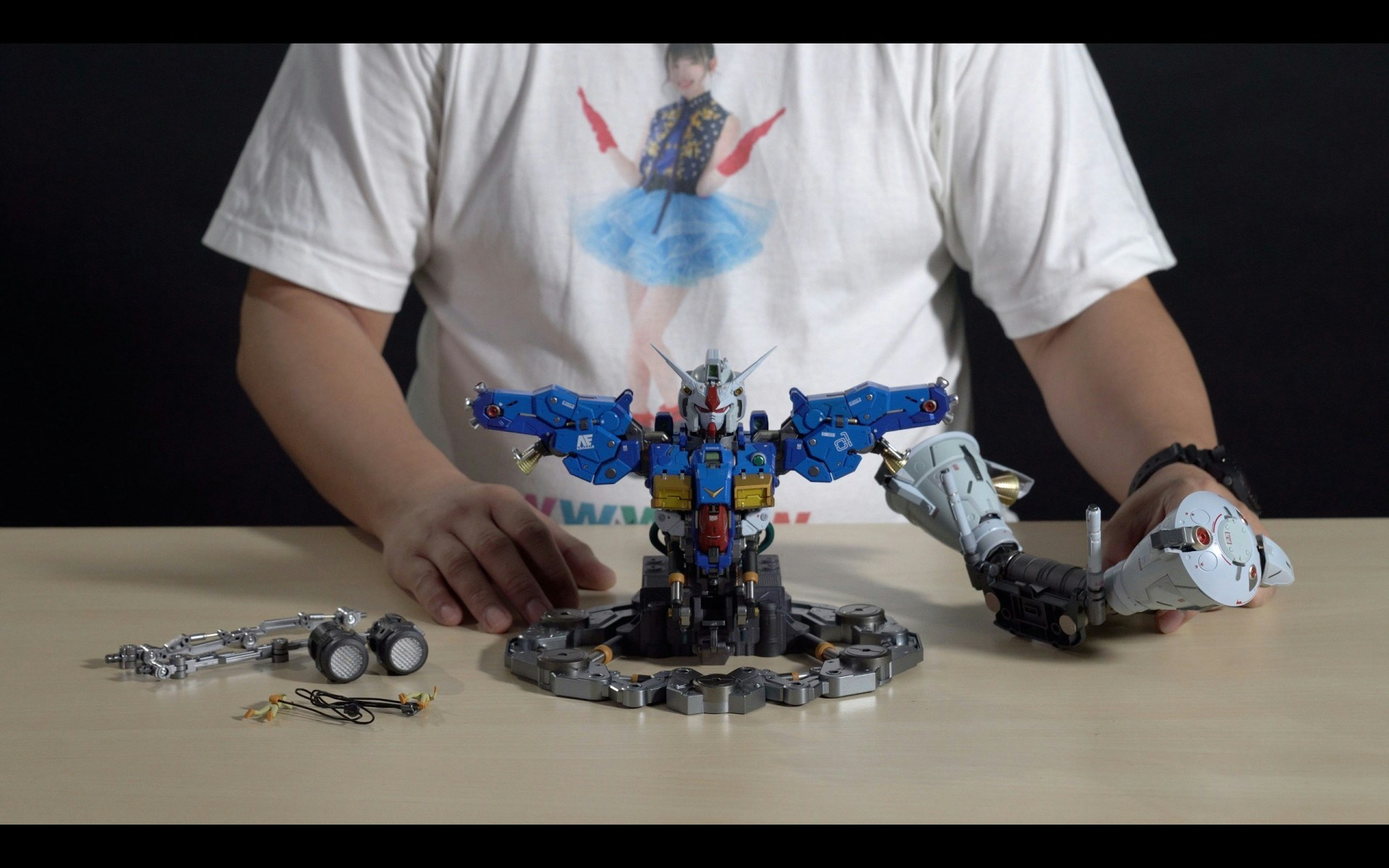 開箱試玩高達GP01fb FORMANIA EX 0083閃燈胸像