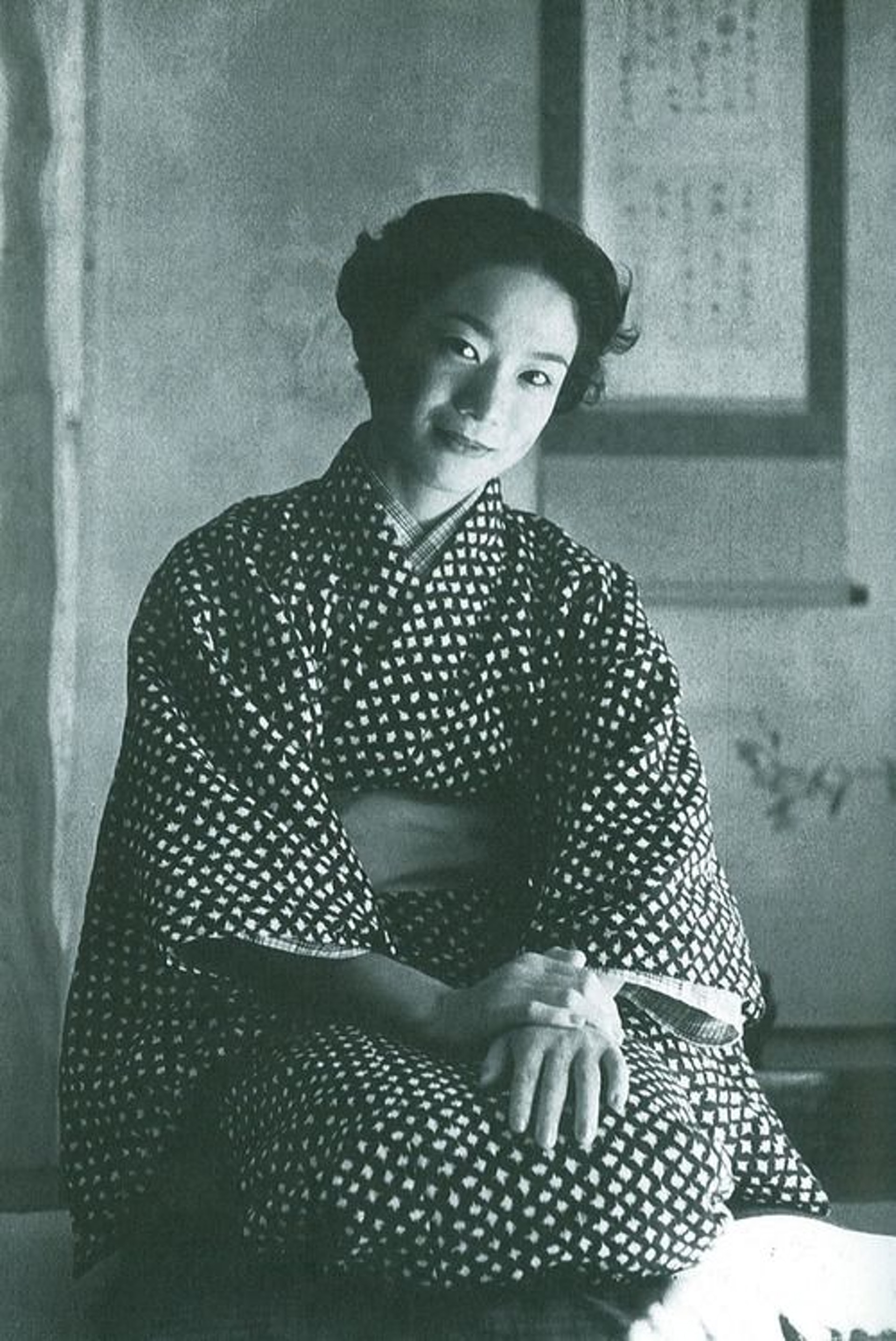 日本作家向田邦子(圖片來源:pinterest) 日本作家向田邦子(圖片來源:pinterest)