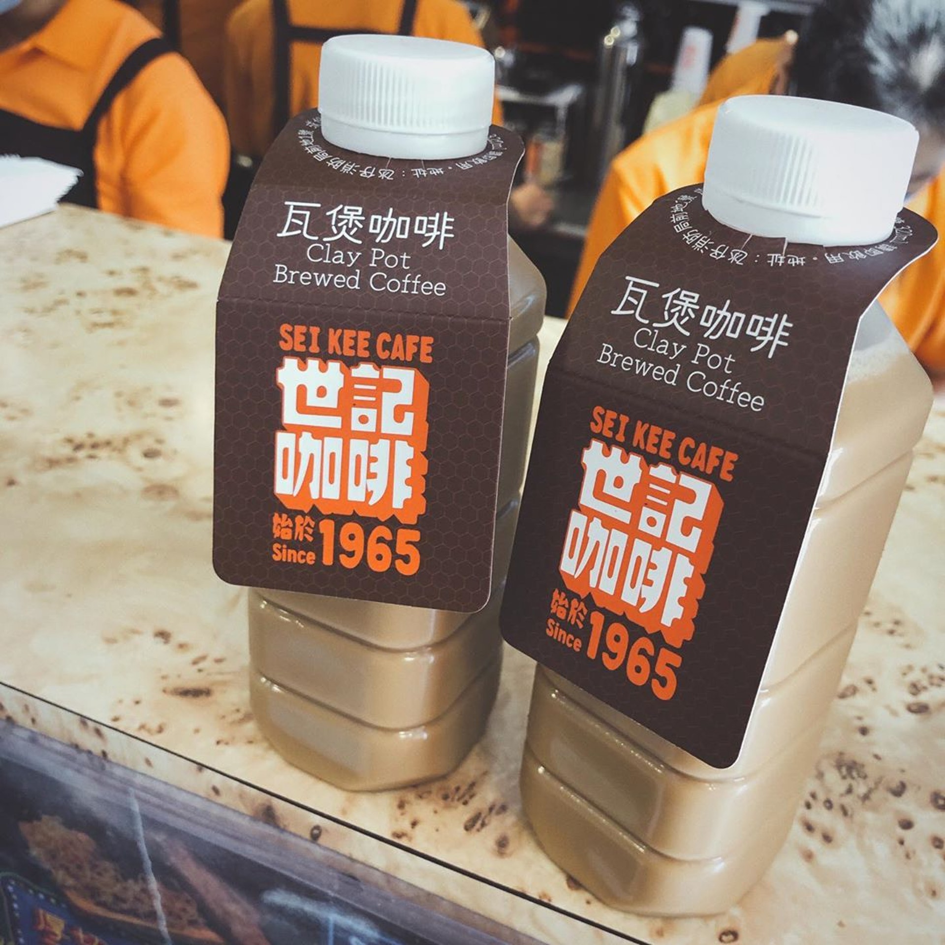 世記咖啡的瓦煲咖啡($20/瓶裝)非常出名。(ig@ honeyyyy_peach) 世記咖啡的瓦煲咖啡($20/瓶裝)非常出名。(ig@ honeyyyy_peach)