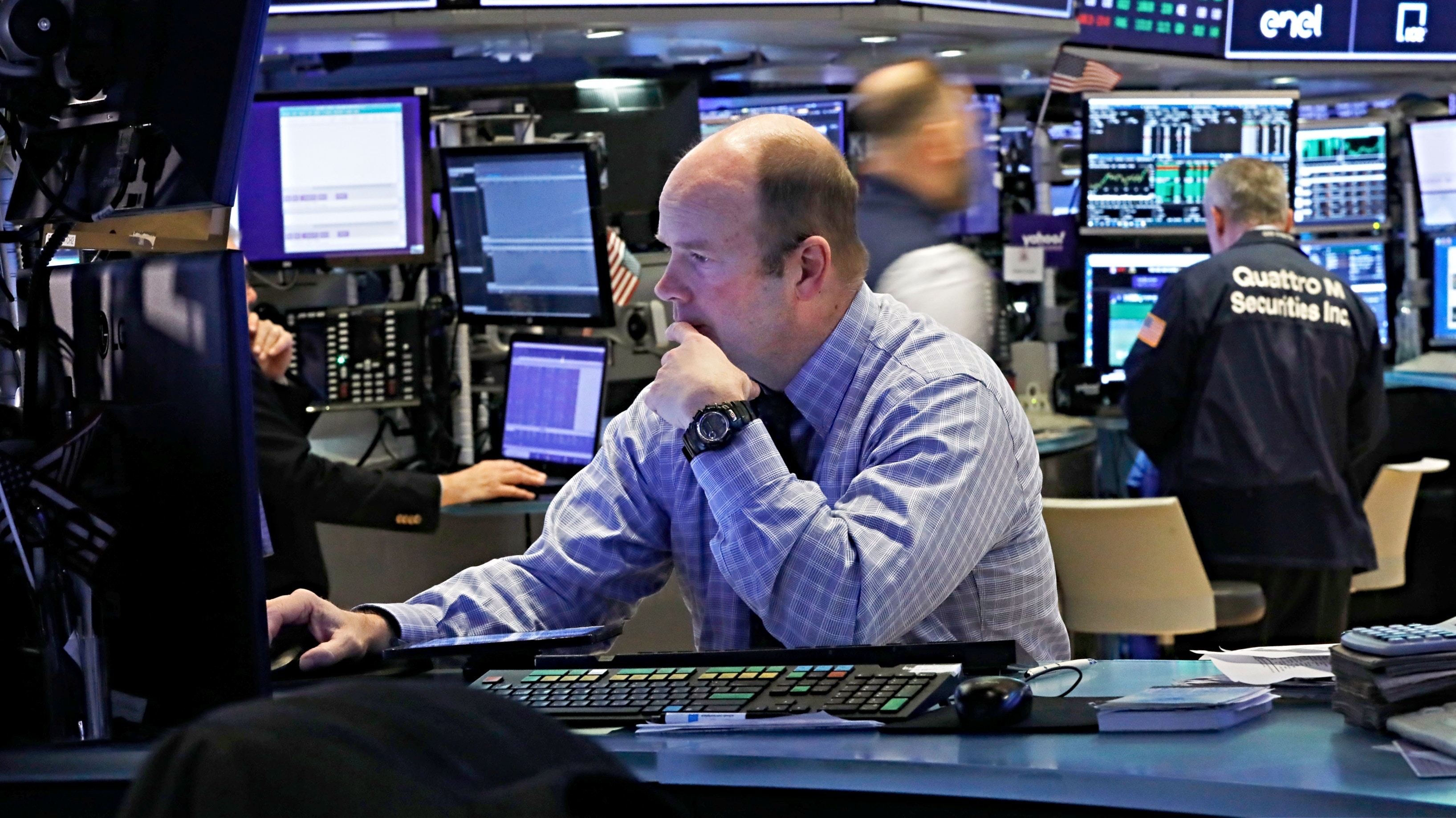 美股如坐過山車道指V形反彈倒升逾千點三大指數收市升逾4%