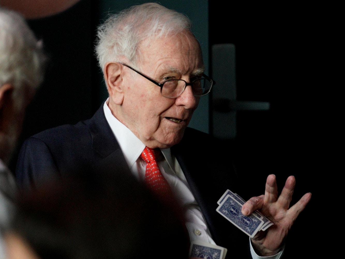 美股8日內3度跌至熔斷網媒料股神巴菲特虧掉800億美元