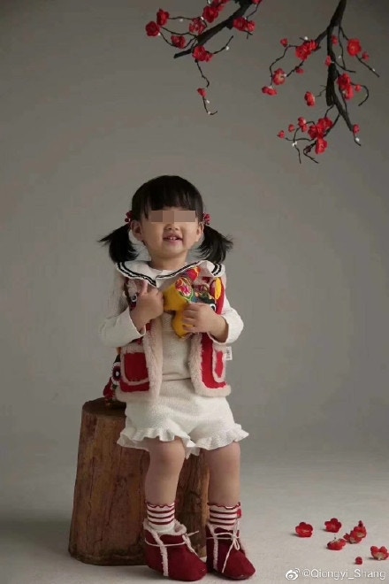 遇害的女童僅得2歲，父母非常悲痛。（網圖片）