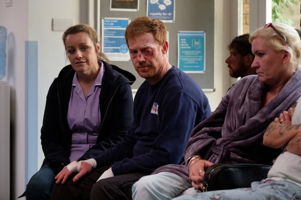 （《对不起，错过你》剧照）