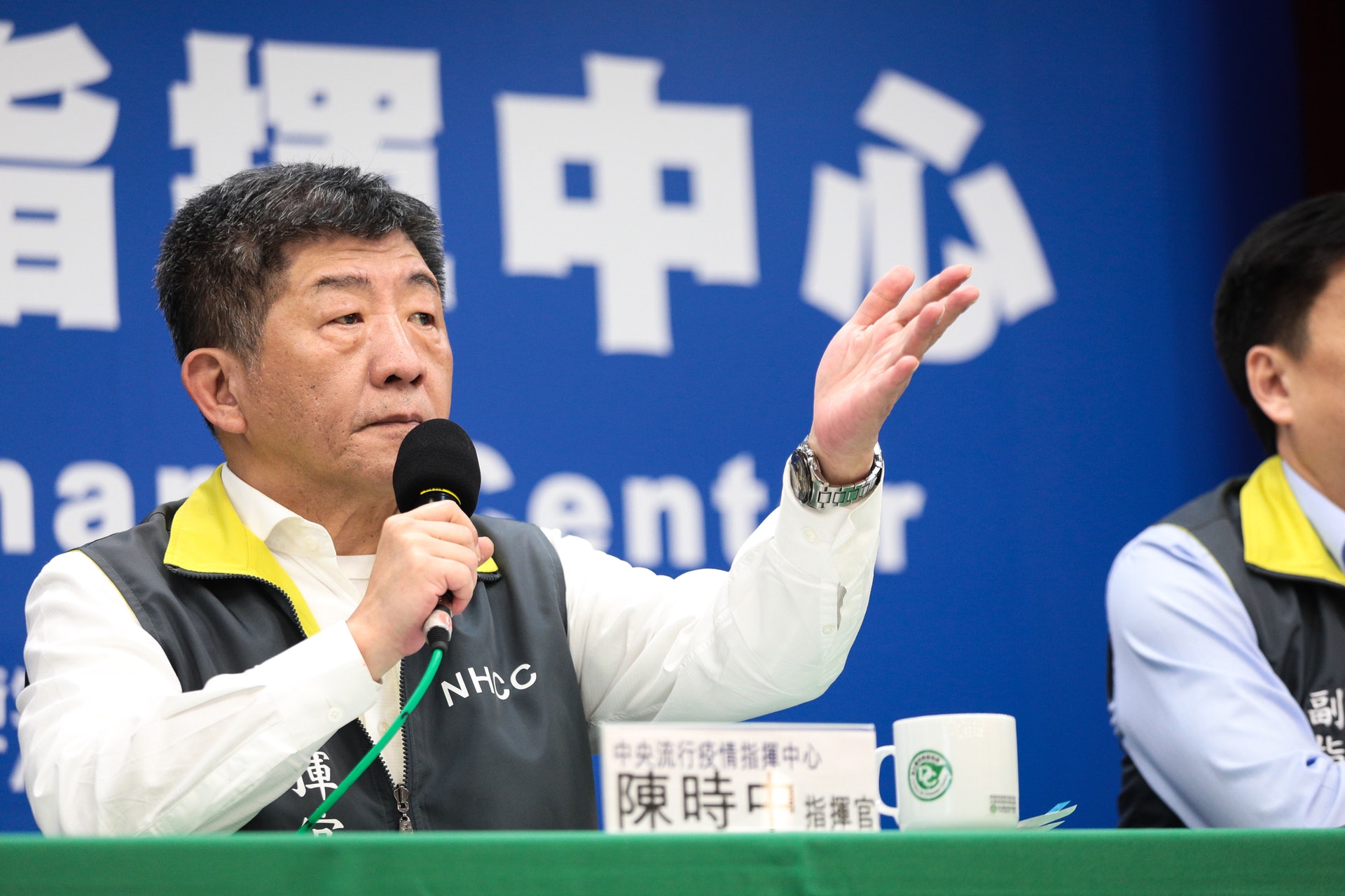 台流行疫情指揮中心指揮官、台衛福部長陳時中指出,台灣累積的確診病例中,其中有11人是無症狀者。(台灣流行疫情指揮中心供圖) 台流行疫情指揮中心指揮官、台衛福部長陳時中指出,台灣累積的確診病例中,其中有11人是無症狀者。(台灣流行疫情指揮中心供圖)