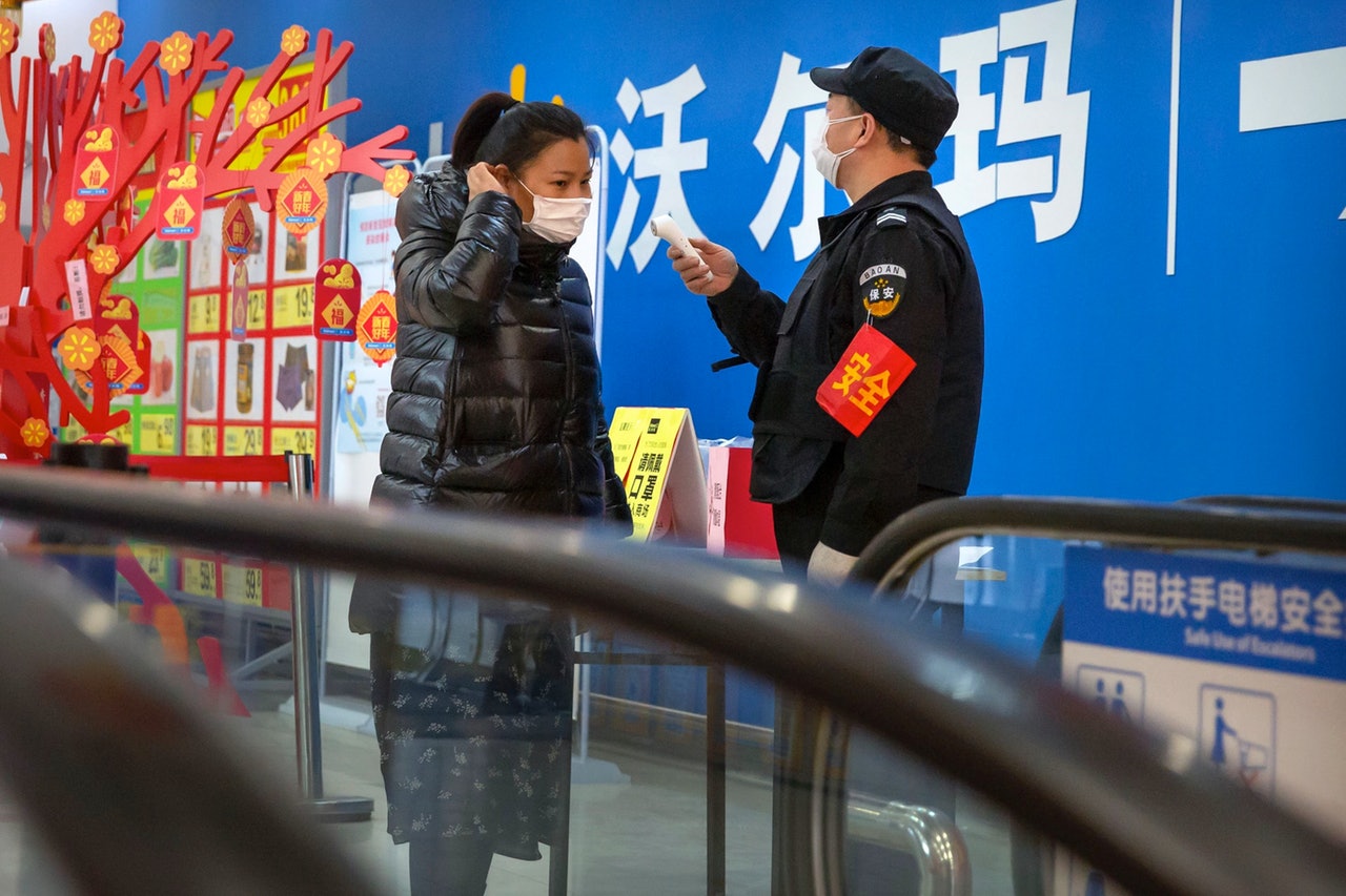 內地疫情轉趨緩和,官方一邊防範再度大規模爆發,一邊恢復經濟活動。(AP) 內地疫情轉趨緩和,官方一邊防範再度大規模爆發,一邊恢復經濟活動。(AP)
