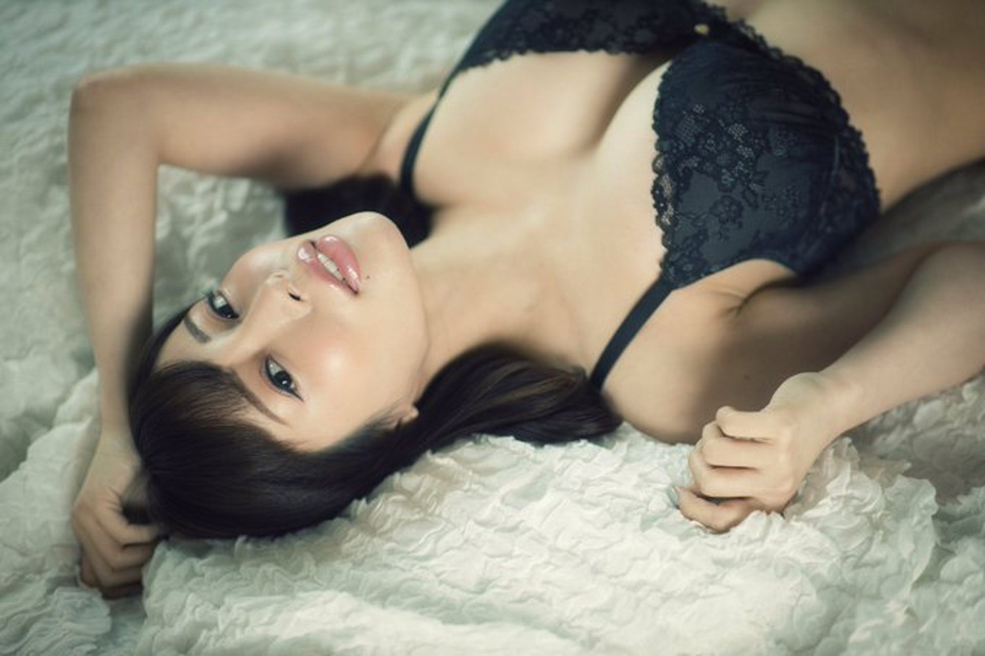 櫻井彩早前在網上眾籌拍攝一部寫真和粉絲告別,上月已達標。(Twitter圖片) 櫻井彩早前在網上眾籌拍攝一部寫真和粉絲告別,上月已達標。(Twitter圖片)