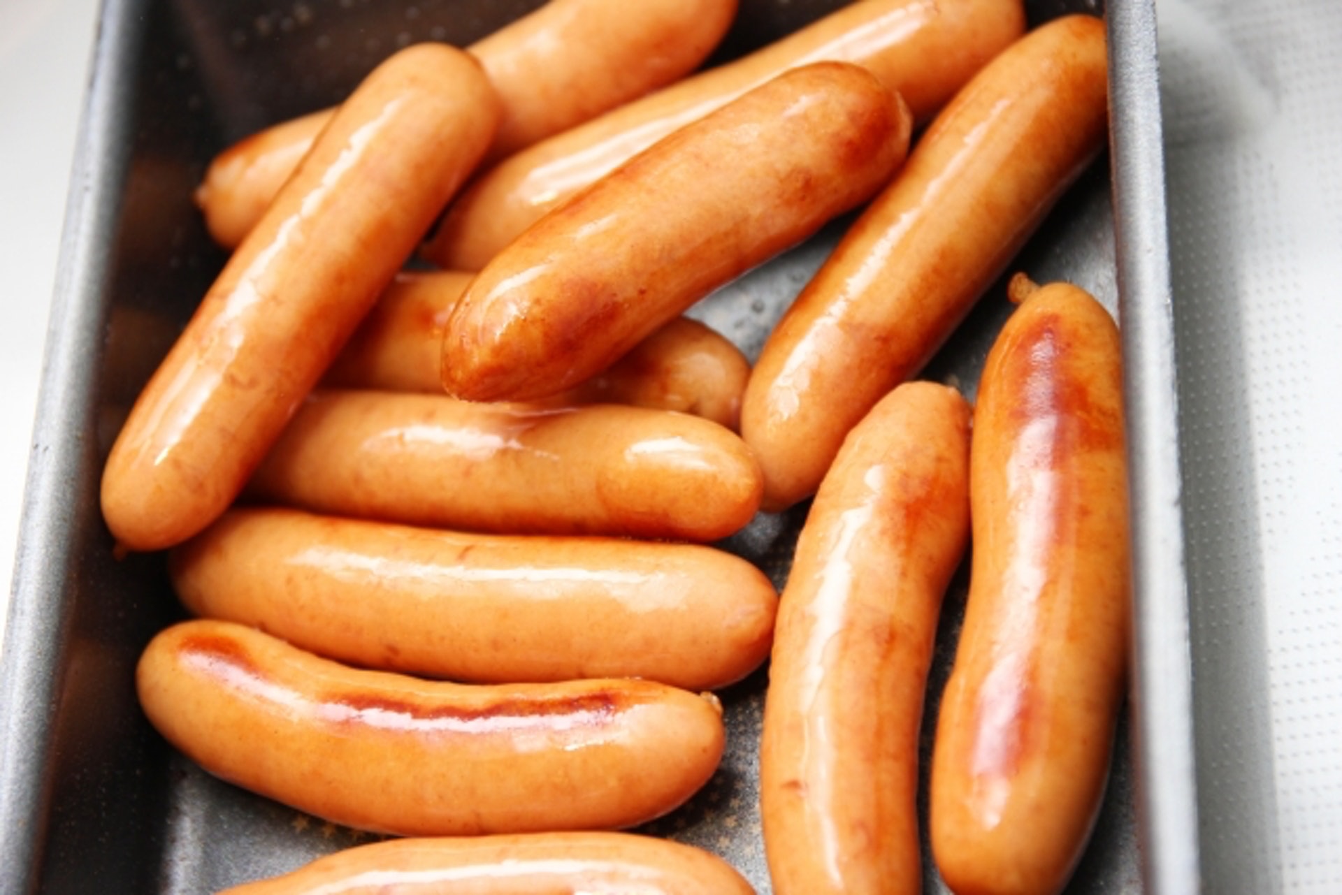 香腸火腿加工肉屬第1 類致癌物小朋友食呢個份量已超出攝取上限