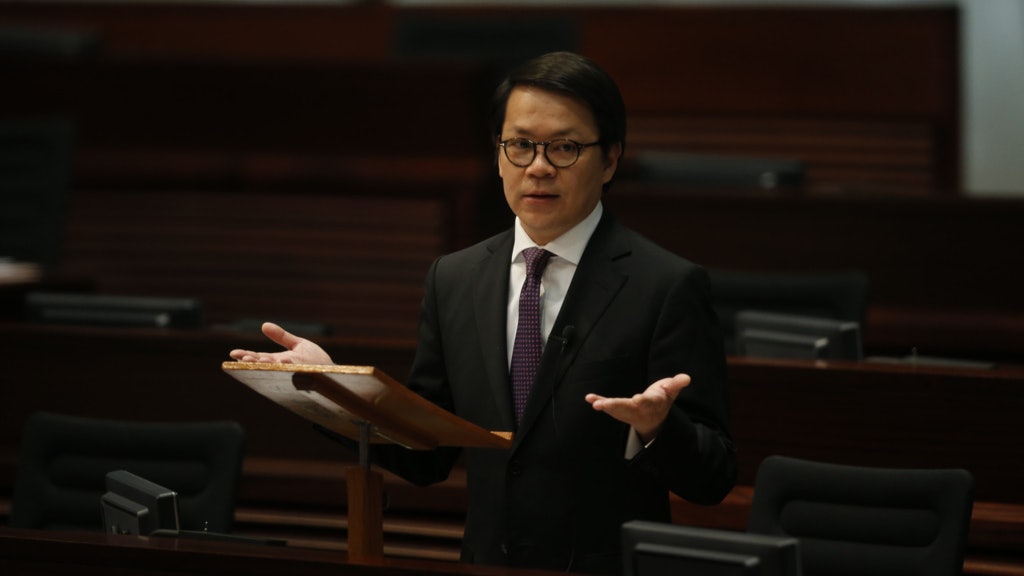 國泰洩客戶私隱 陳克勤自嘲也中招:我中8項,你又中幾多? 國泰洩客戶私隱 陳克勤自嘲也中招:我中8項,你又中幾多?