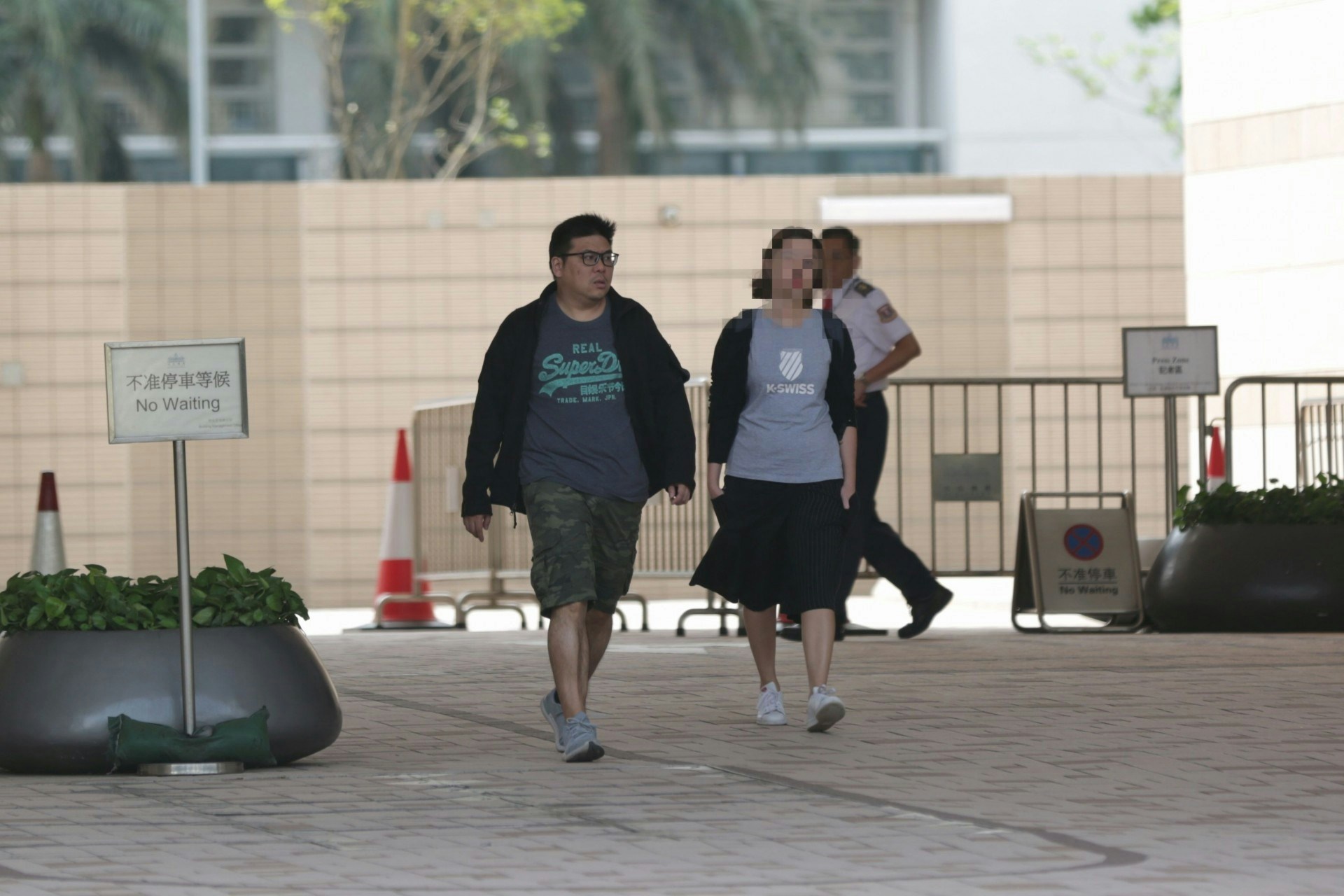 被告陳雋傑今早在於西九龍裁判法院提堂，裁判官將案件押後至12月21日再提堂。（黃偉民攝）