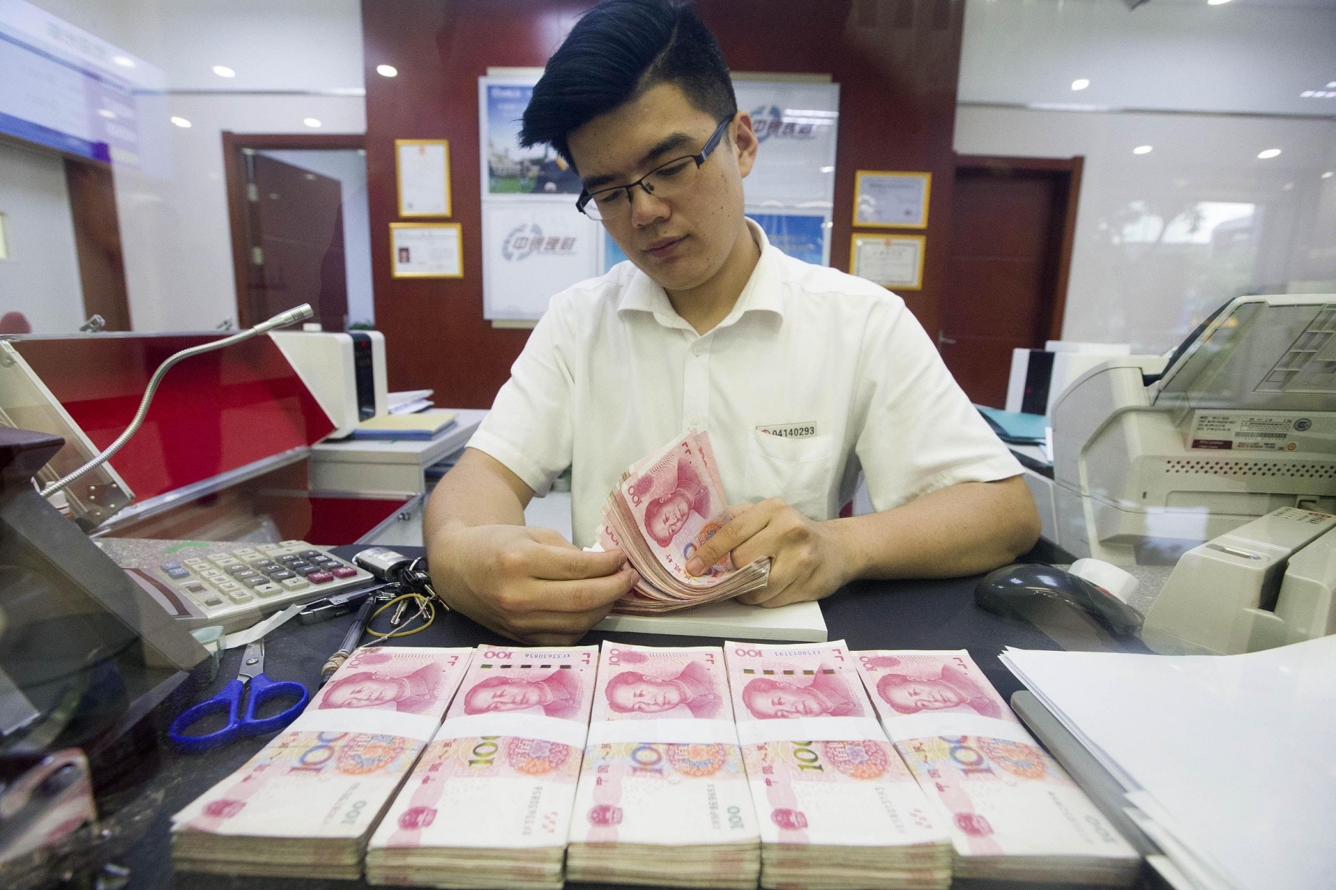 星展香港：明年初人民幣「穿7」 中國經濟放緩至6.2％