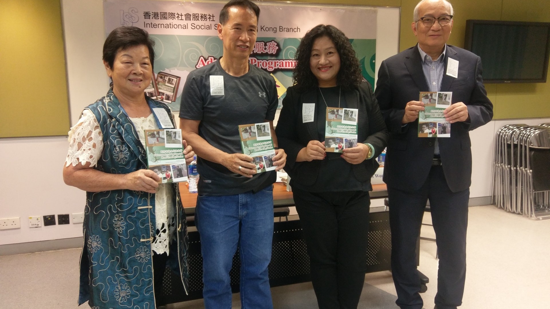 6歲獲領養到美國 孤兒長大後回港尋根 6歲獲領養到美國 孤兒長大後回港尋根