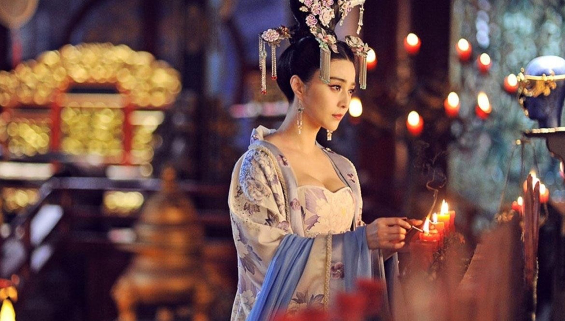 電視劇中盛唐宮庭女子造型華麗異常。《武則天》劇照 電視劇中盛唐宮庭女子造型華麗異常。《武則天》劇照