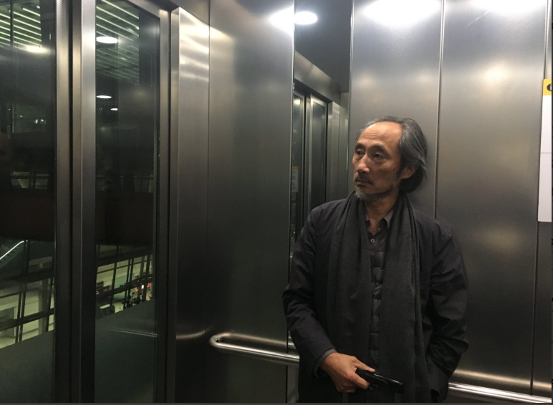 馬建稱來港航理即將起飛,將於下午5點抵港。(截圖自馬建Twitter) 馬建稱來港航理即將起飛,將於下午5點抵港。(截圖自馬建Twitter)