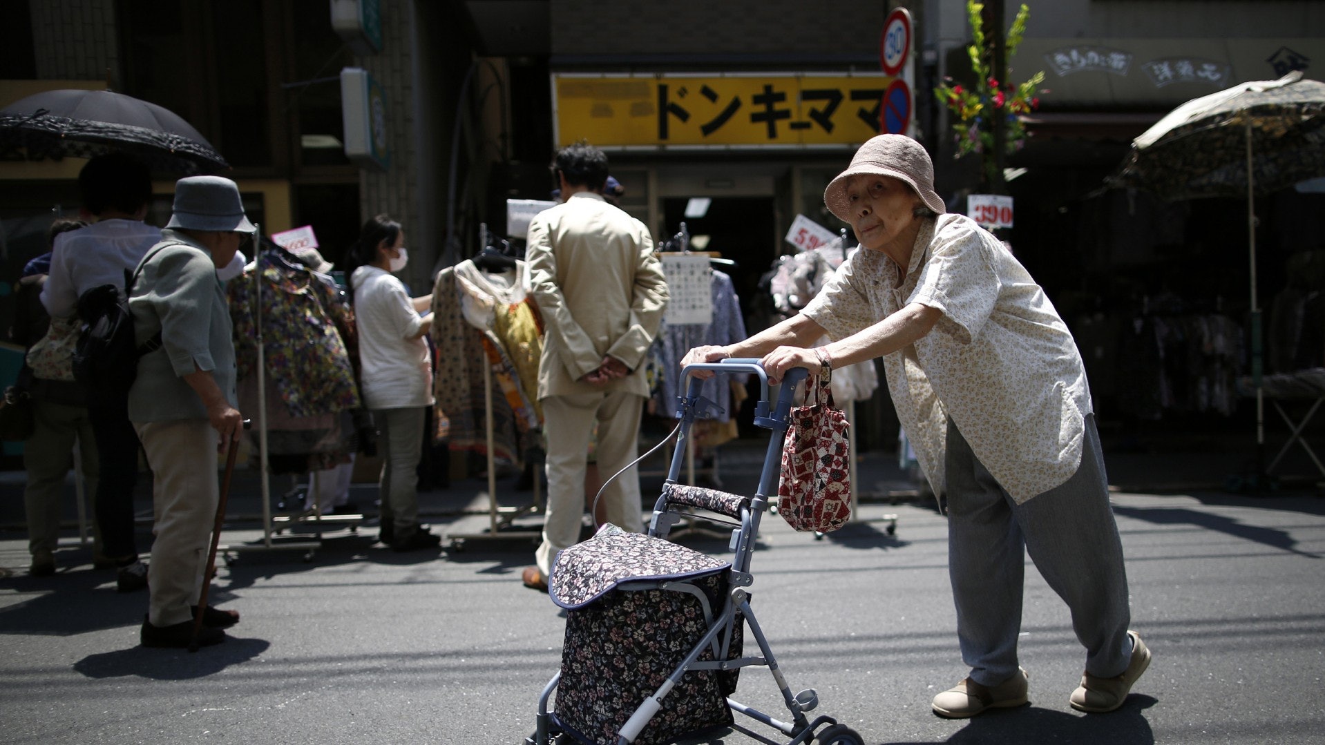 日本官方報告指70後女性有3分2可活到90歲 預料平均壽命繼續上升 日本官方報告指70後女性有3分2可活到90歲 預料平均壽命繼續上升