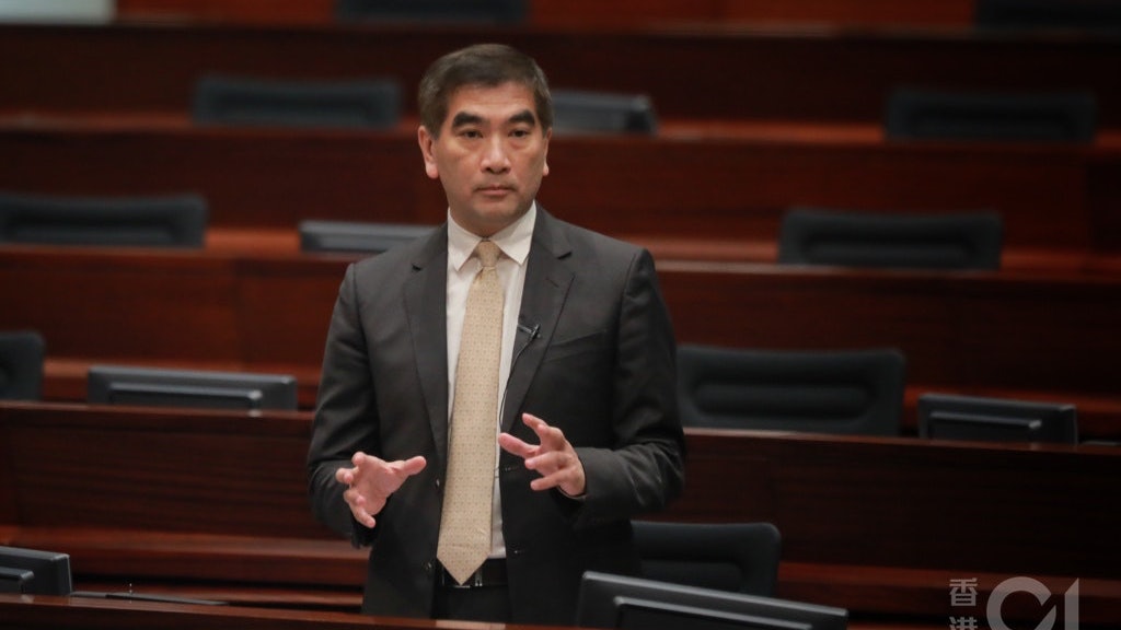 鍾國斌棄提23條議案 改休會辯論中美關係影響香港經濟 鍾國斌棄提23條議案 改休會辯論中美關係影響香港經濟