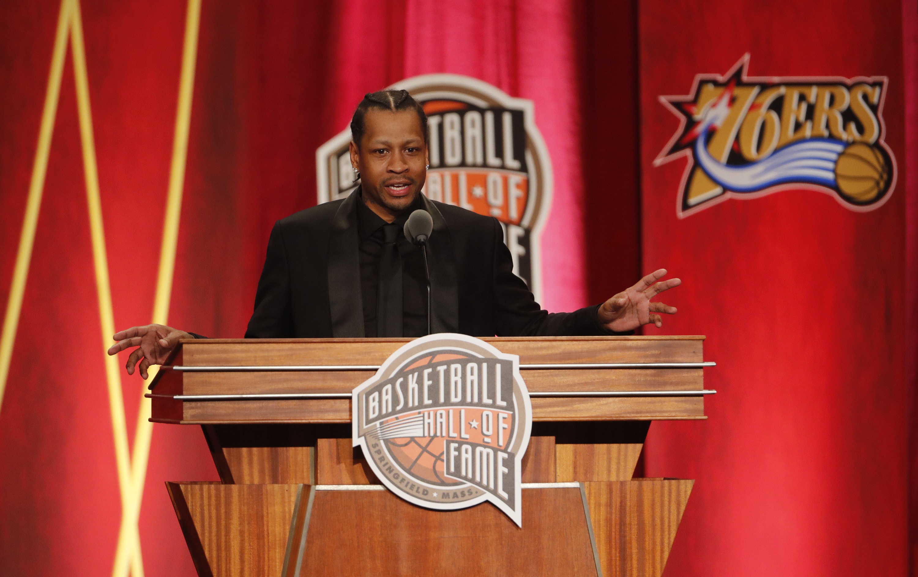 【NBA】艾佛遜從貧民窟走到名人堂　「沒有你們便不會有我」