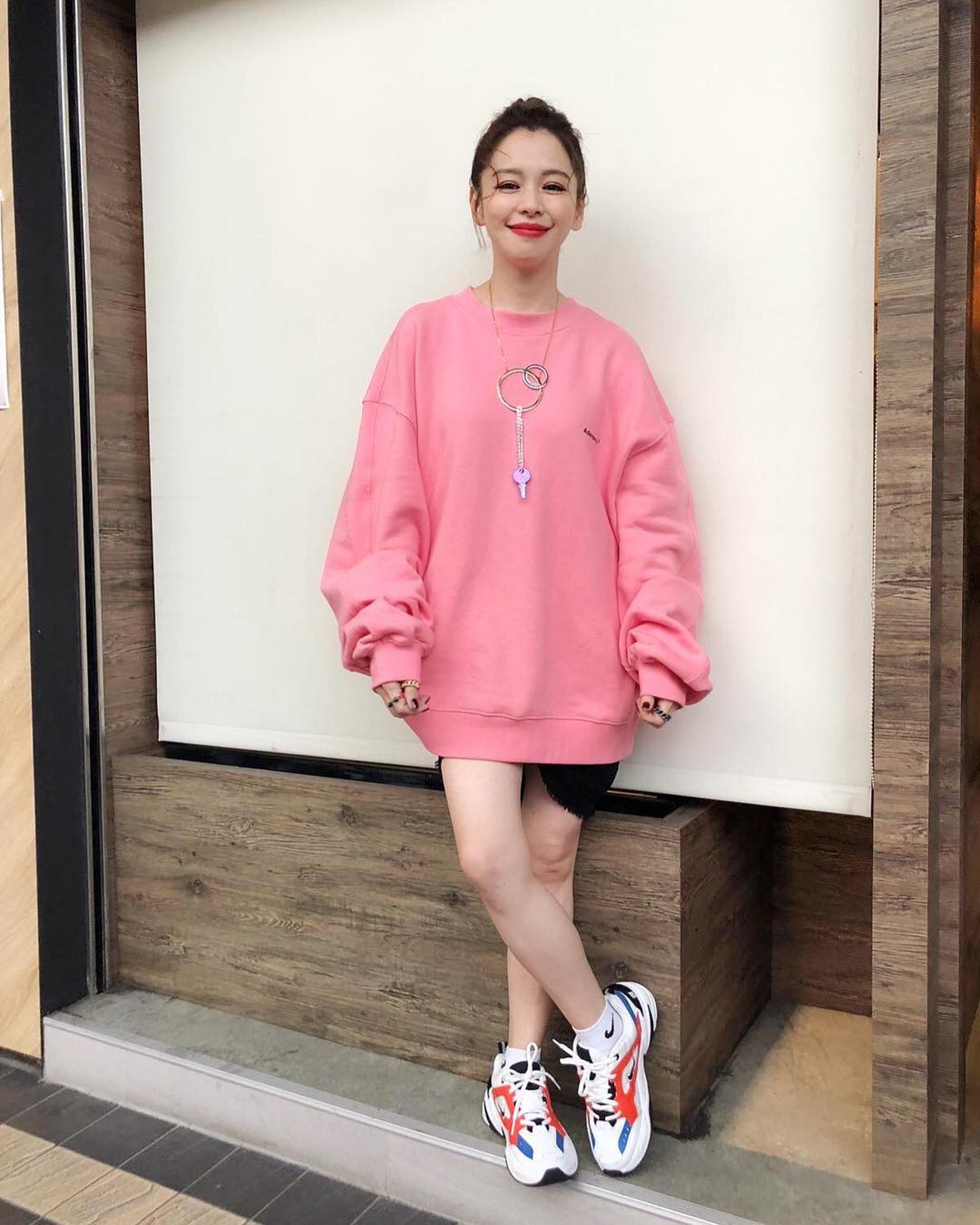 徐若瑄雖然年齡超過40,但外貌看似僅有30歲!(@vivianhsu.ironv) 徐若瑄雖然年齡超過40,但外貌看似僅有30歲!(@vivianhsu.ironv)