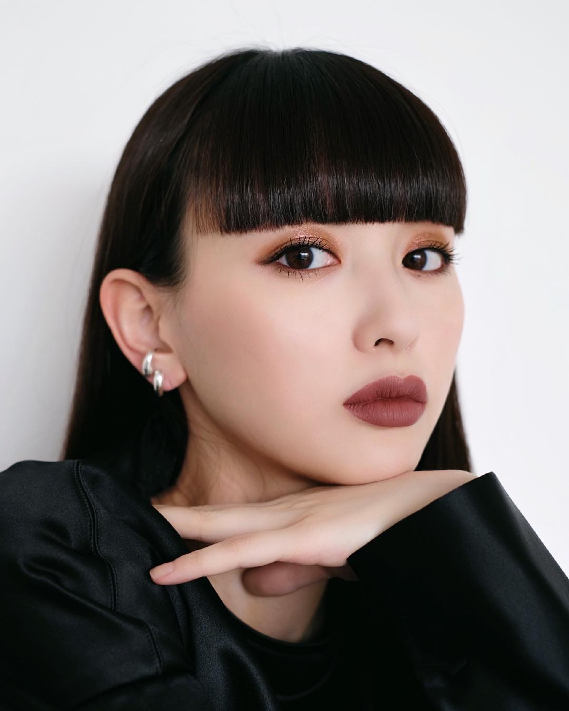 日本模特兒鈴木惠美。(emisuzuki_official)