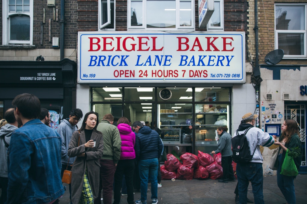 Beigel Bake是Brick Lane的人气食品店，总是大排长龙。