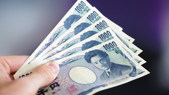 日央行委員:應維持大規模刺激舉措 以實現2%通脹目標 日央行委員:應維持大規模刺激舉措 以實現2%通脹目標