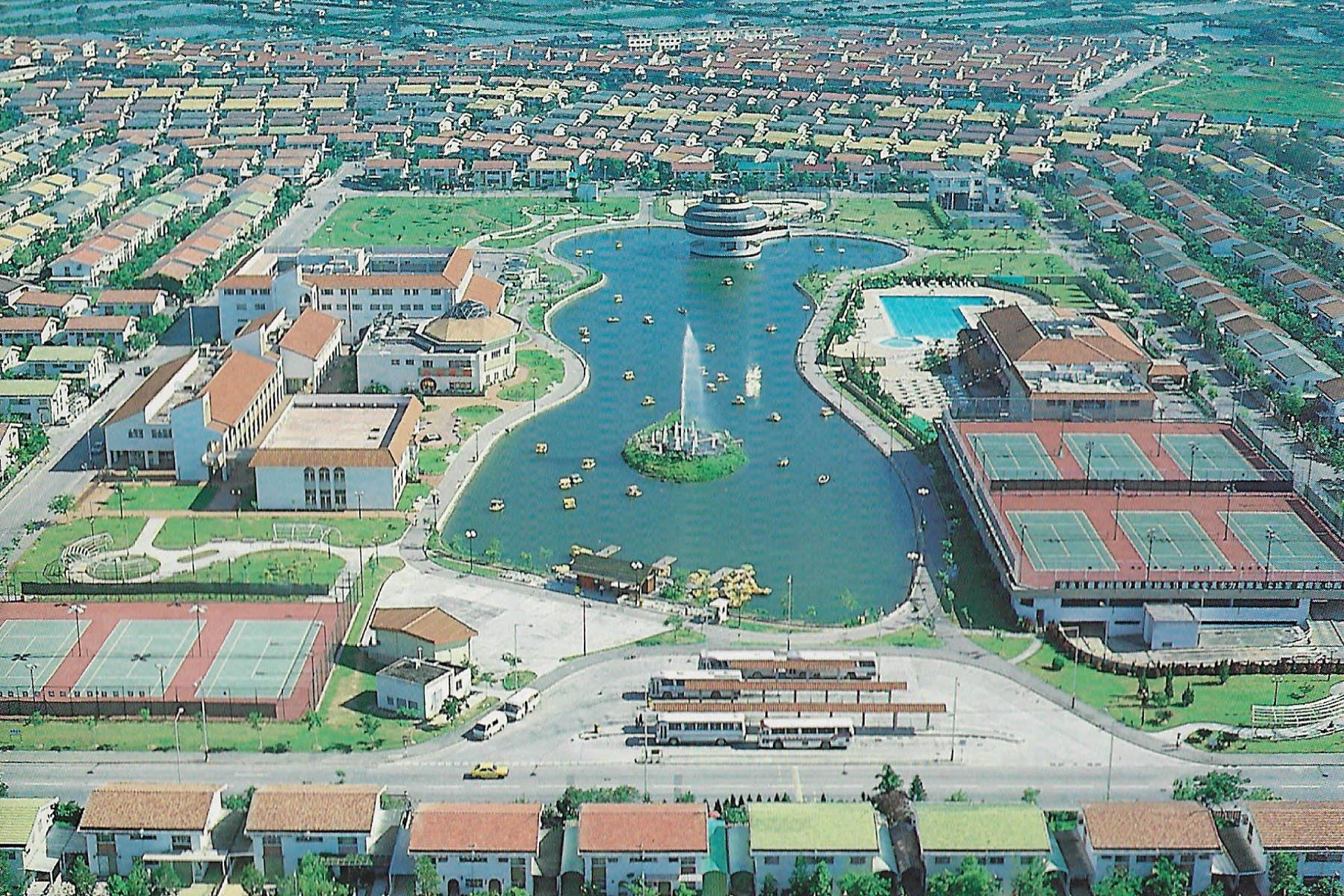 重回美好的80年代錦綉花園設備包羅萬有媲美小型社區 重回美好的80年代錦綉花園設備包羅萬有媲美小型社區