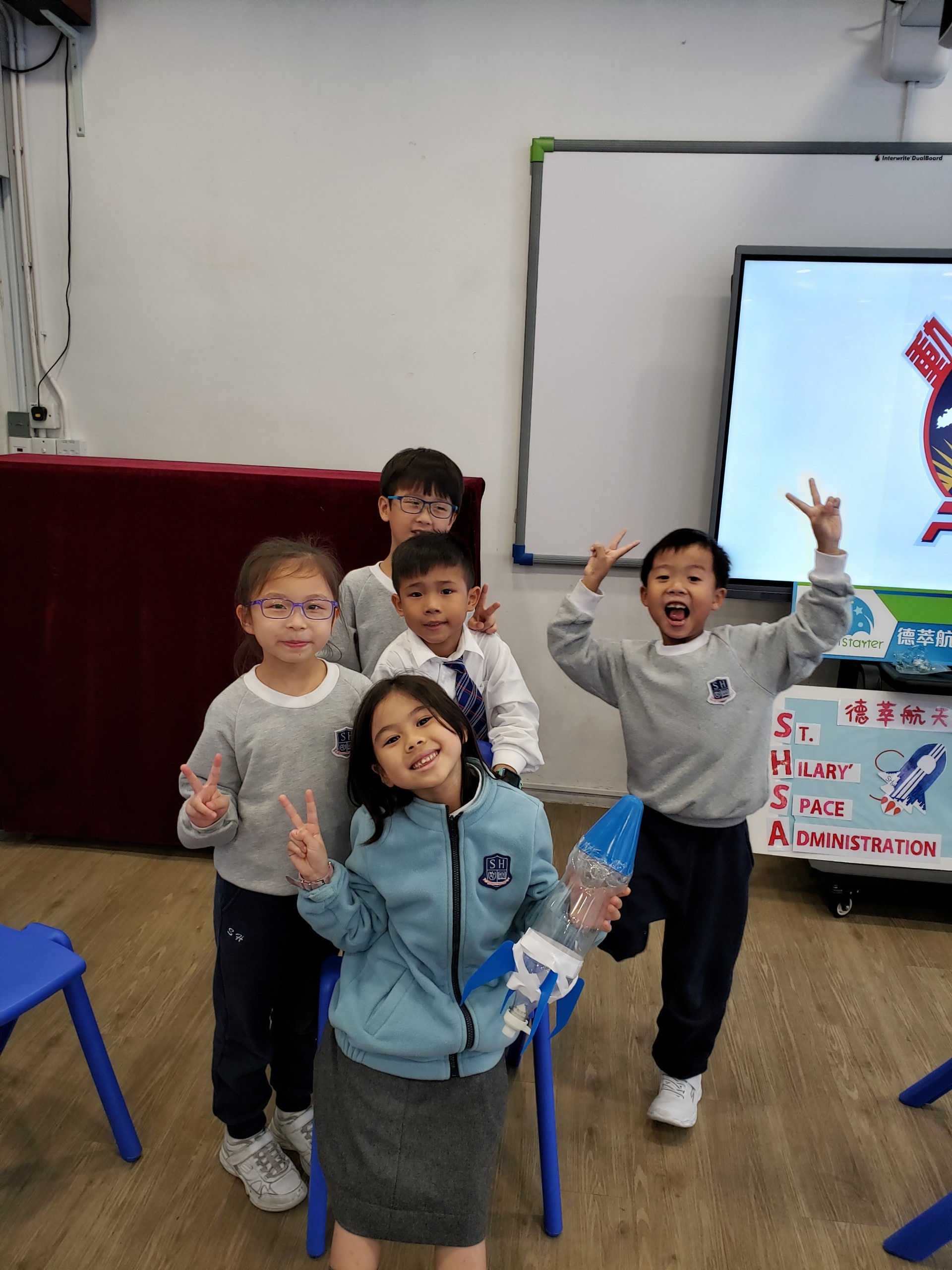 製作完成,同學們都感到十分興奮!(德萃小學圖片) 製作完成,同學們都感到十分興奮!(德萃小學圖片)