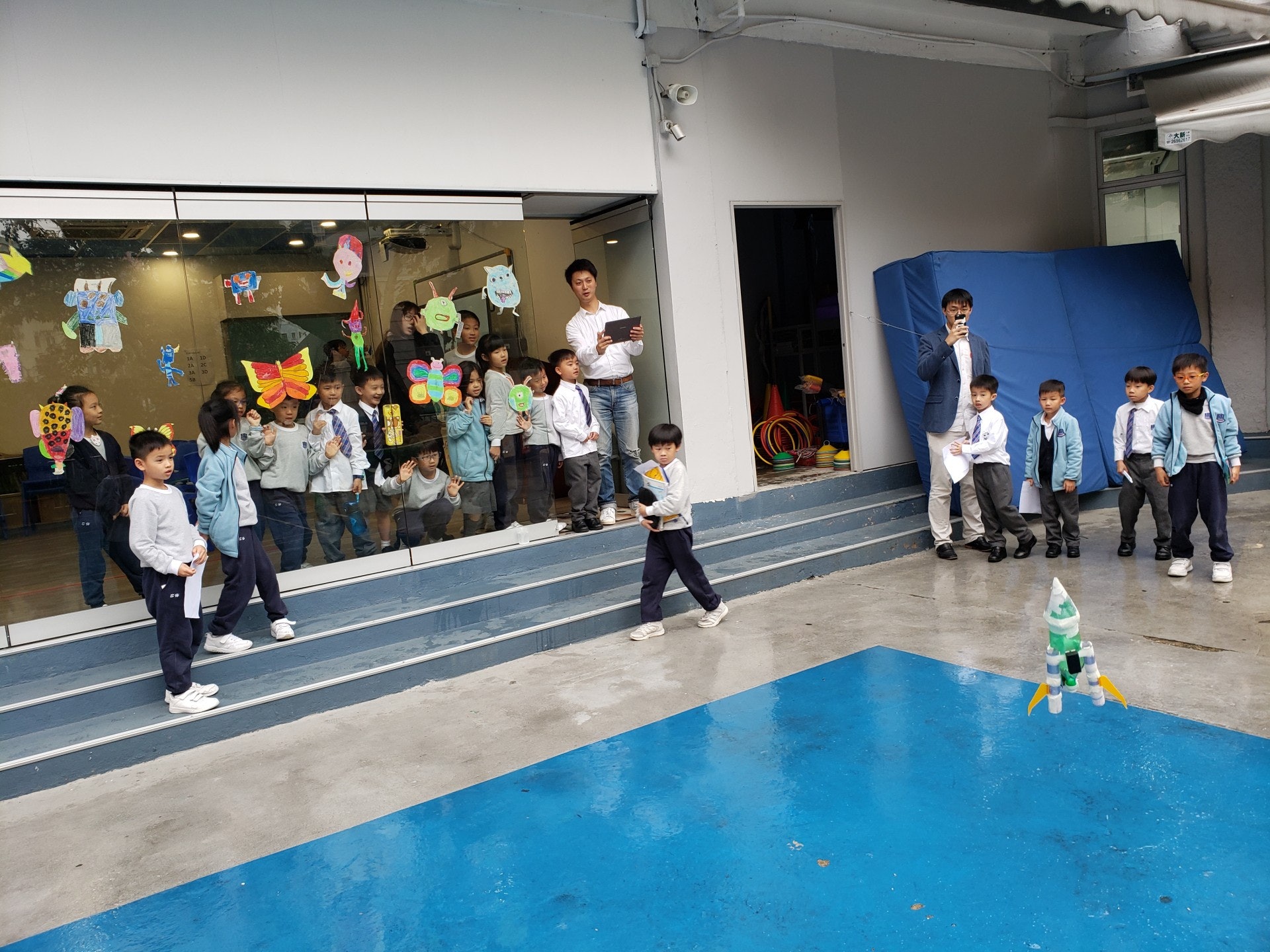發射!(德萃小學圖片) 發射!(德萃小學圖片)