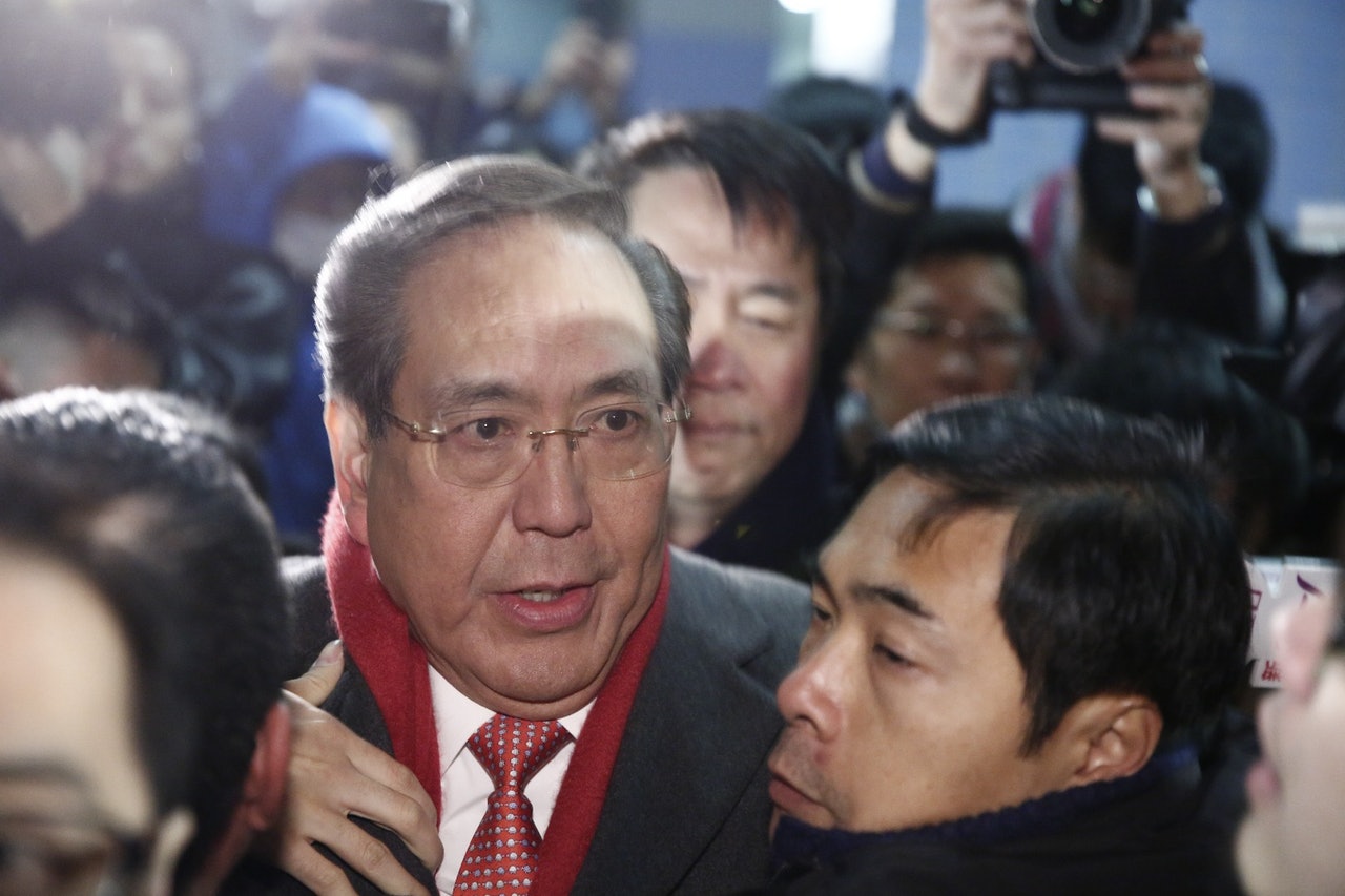 新任港大校委會主席李國章不同意即時成立專責小組,僅指需「等埋教資會」。(梁鵬威攝) 新任港大校委會主席李國章不同意即時成立專責小組,僅指需「等埋教資會」。(梁鵬威攝)