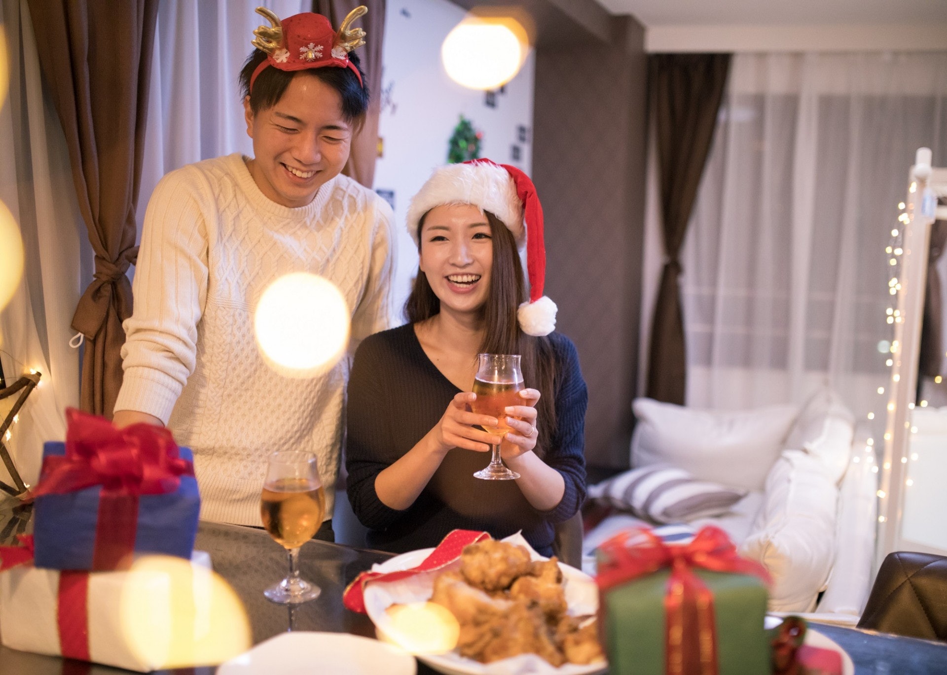 聖誕節在酒店渡過溫馨晚上,是不少情侶們的選擇。(圖:Gettyimages) 聖誕節在酒店渡過溫馨晚上,是不少情侶們的選擇。(圖:Gettyimages)