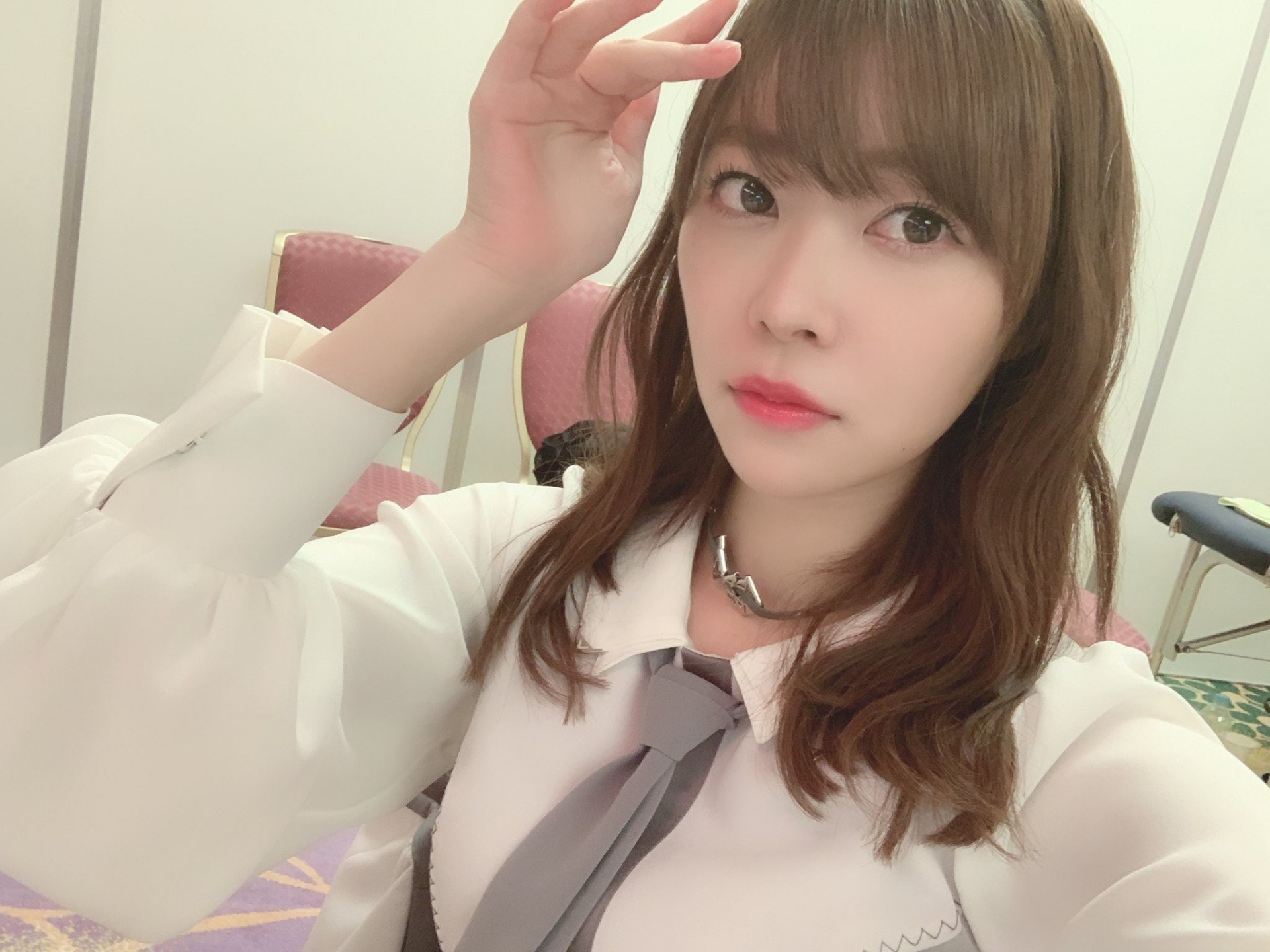 指原莉乃宣佈從hkt48畢業自爆曾被iz One宮脇咲良挽留
