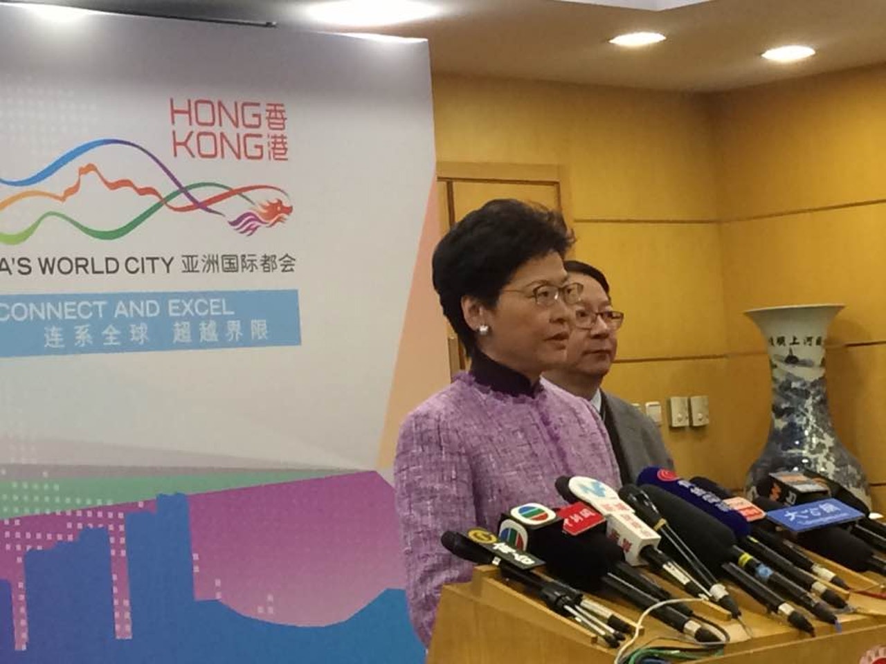 林鄭月娥主動澄清,她指涂謹申的說法「不是事實全部」。(彭毅詩攝) 林鄭月娥主動澄清,她指涂謹申的說法「不是事實全部」。(彭毅詩攝)