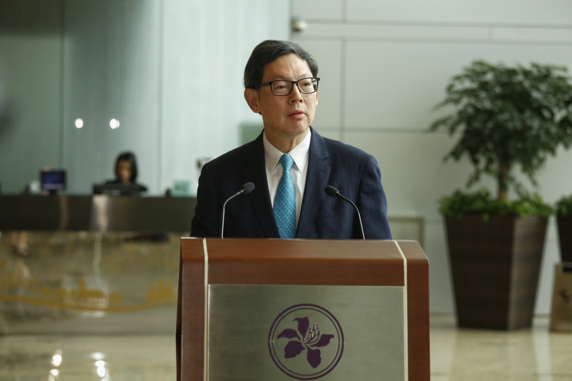 【美國加息】陳德霖稱倘確認樓市下行周期　將考慮修訂「辣招」