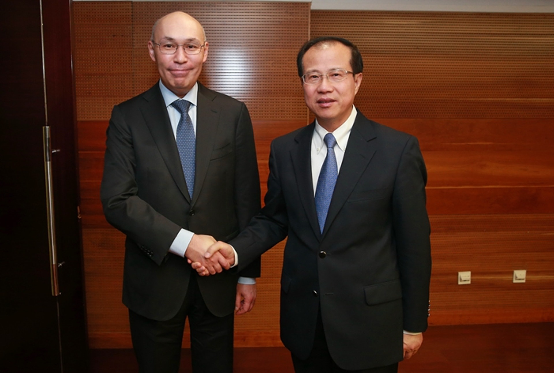 傅自應對上一次出席公開活動,是今月20日以中國商務部副部長及國際貿易談判代表身份,接見哈薩克斯坦阿斯坦納國際金融中心主席克裏姆別托夫。(中國商務部網站) 傅自應對上一次出席公開活動,是今月20日以中國商務部副部長及國際貿易談判代表身份,接見哈薩克斯坦阿斯坦納國際金融中心主席克裏姆別托夫。(中國商務部網站)