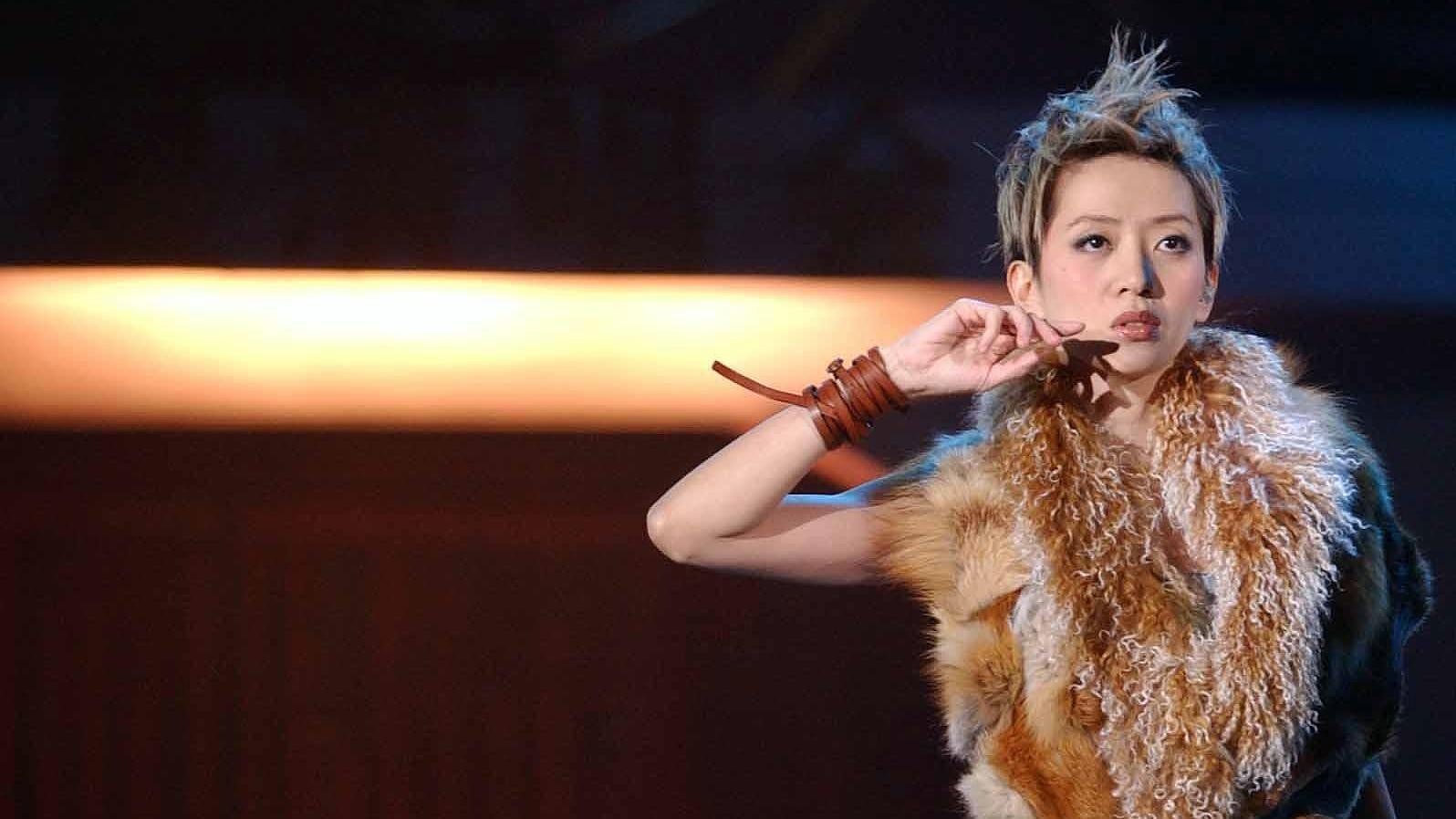 梅艷芳逝世15周年】百變造型勁過Gaga 黑色鍋釘Look潮足30年