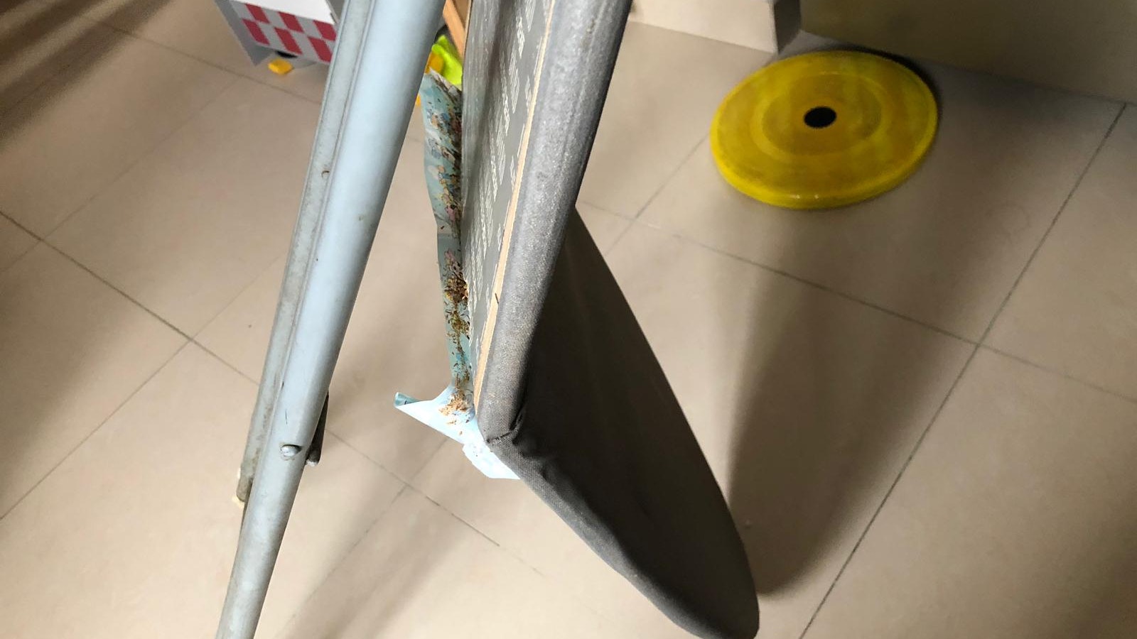 【無敵破壞王】外傭頻將家中物品破壞 扣人工都於事無補? 【無敵破壞王】外傭頻將家中物品破壞 扣人工都於事無補?